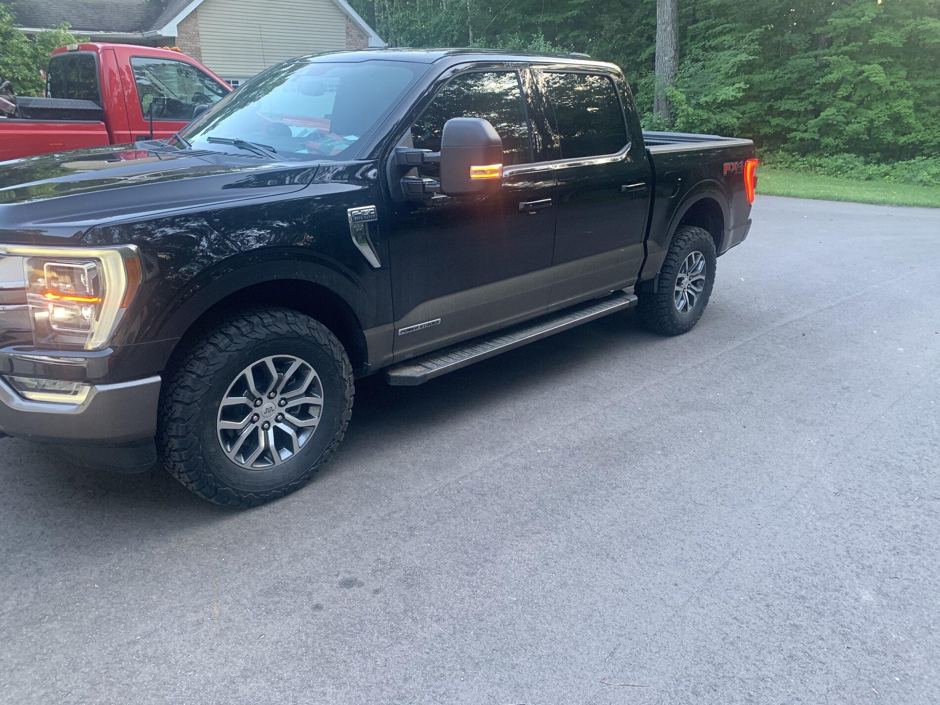 Ford F-150 Lightning Factory Wheels with Aftermarket Tire Thread E72B49FA-2E15-4F82-BF0D-0CB3782C03E3