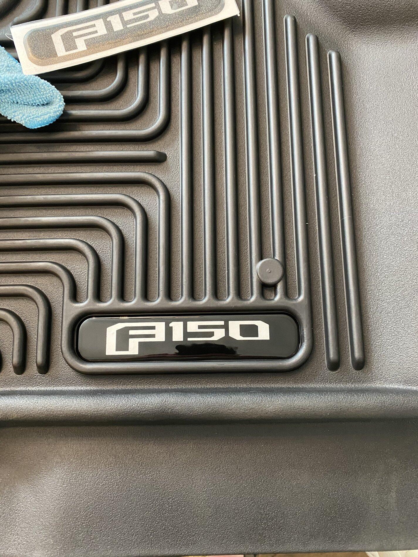 Ford F-150 Lightning Husky Emblems D1B99A14-FD09-4089-960E-5B639BAA4CD7