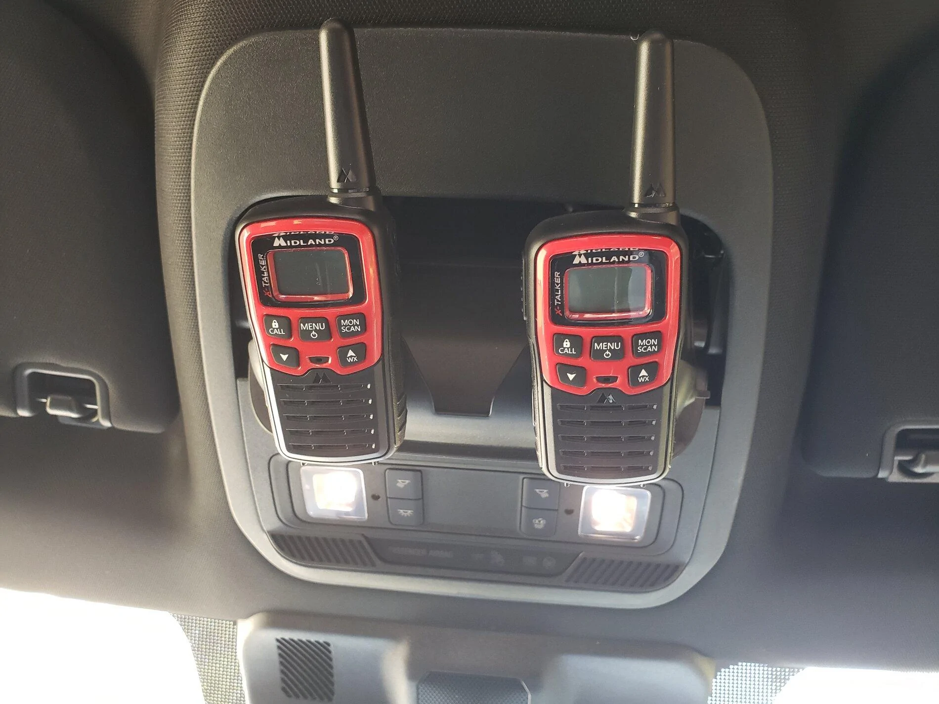 Ford F-150 Lightning Anyone install a two-way radio yet? 20210801_113620