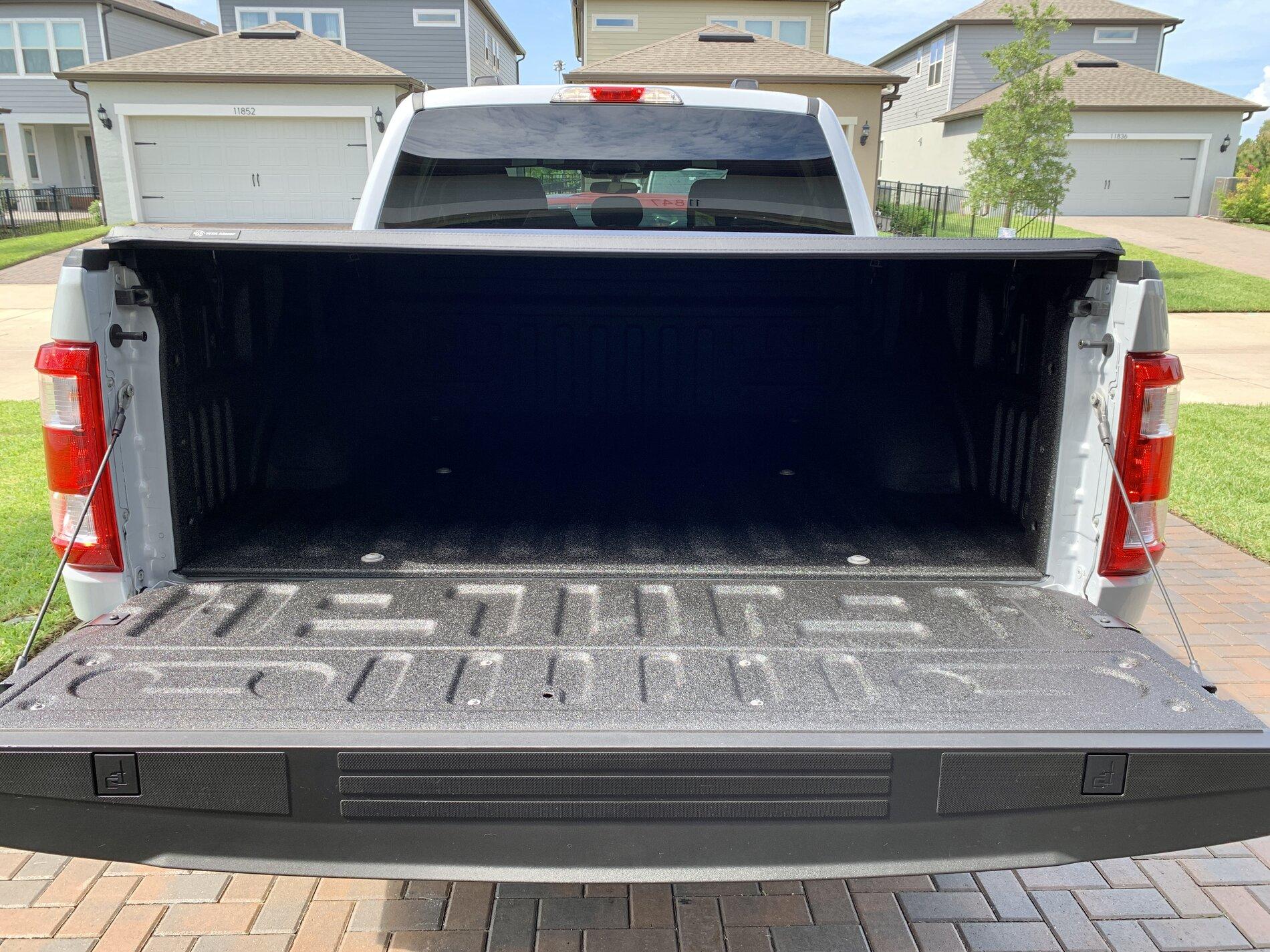 Ford F-150 Lightning YITA Motor Soft Tri-Fold Tonneau Cover IMG_4920