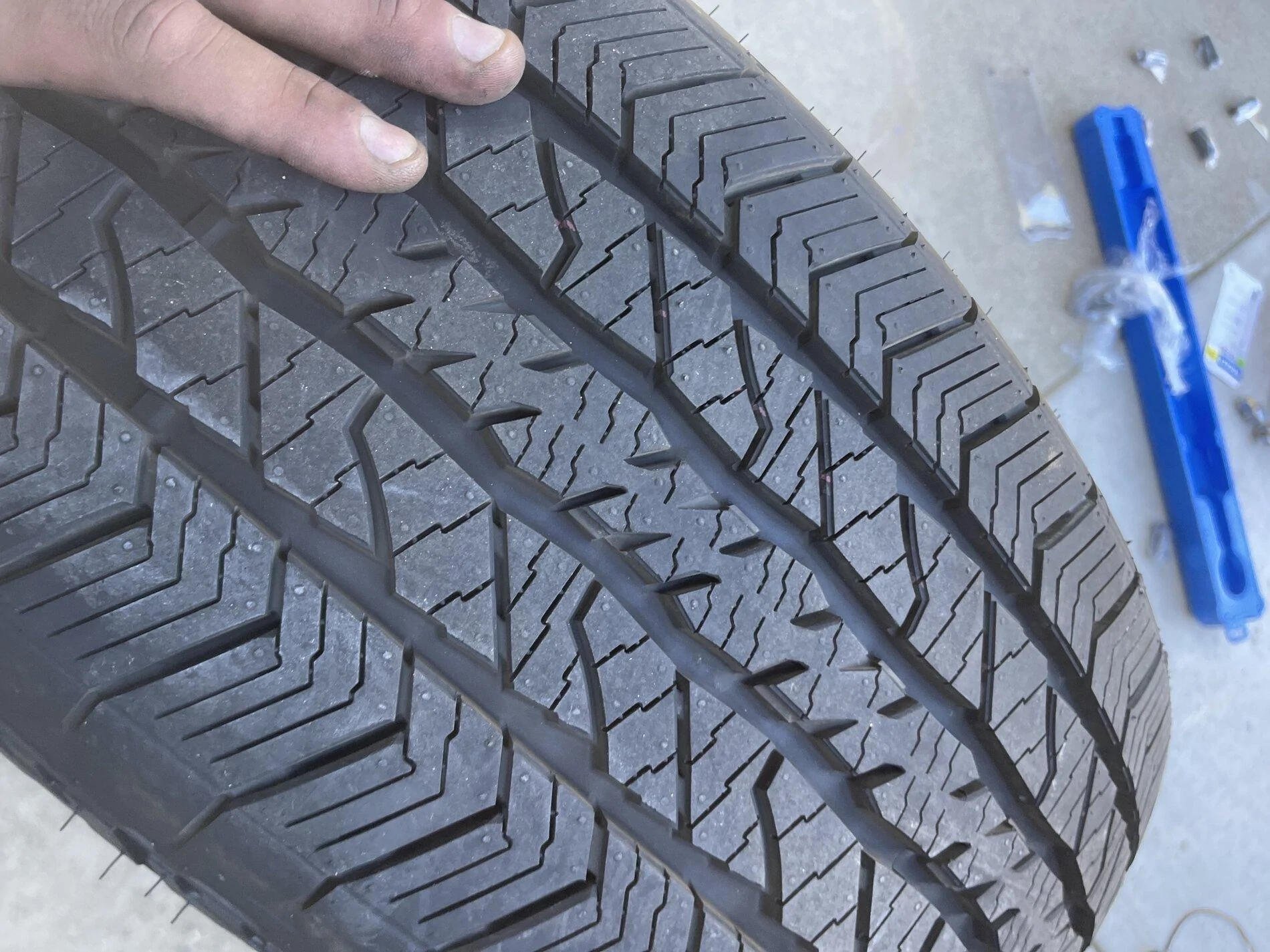 Ford F-150 Lightning 2021 Ford F-150 Platinum 20" Wheels + Tires + TPMS Takeoffs tir