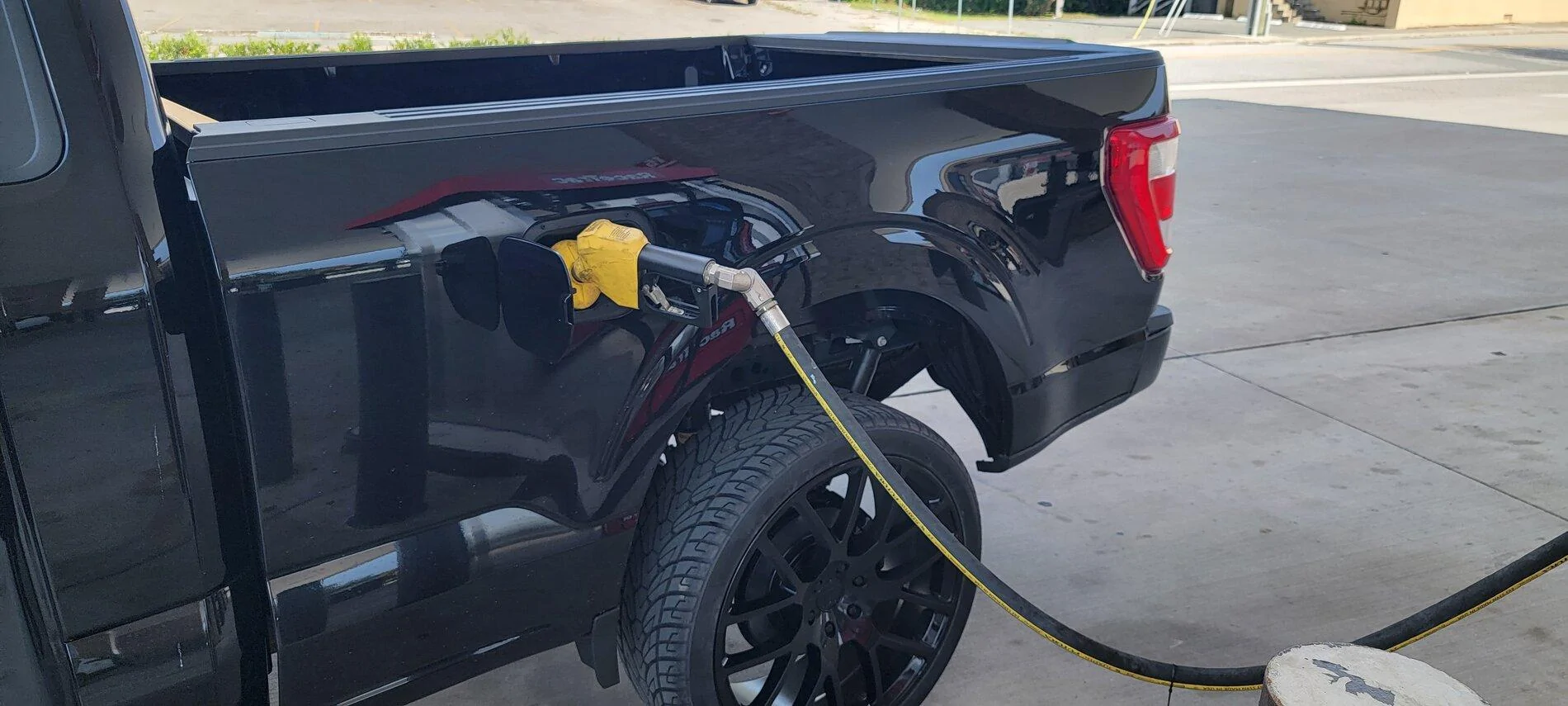 Ford F-150 Lightning ISO : led head & tail lamps 20210828_170639