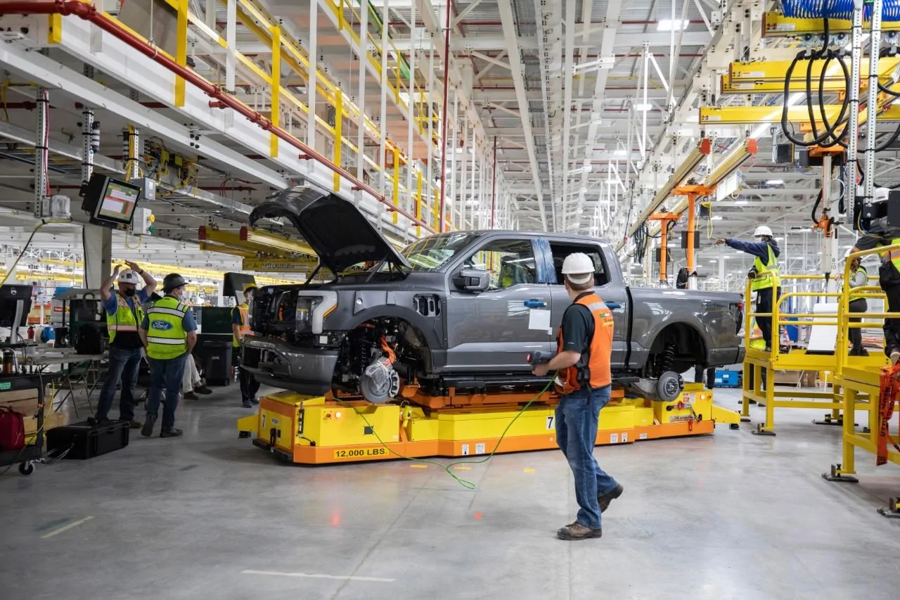 Ford F-150 Lightning F-150 Lightning Pre-Production Officially Begins at Ford's Rouge EV Center After 150k Reservations! Ford Rouge Electric Vehicle Center_10