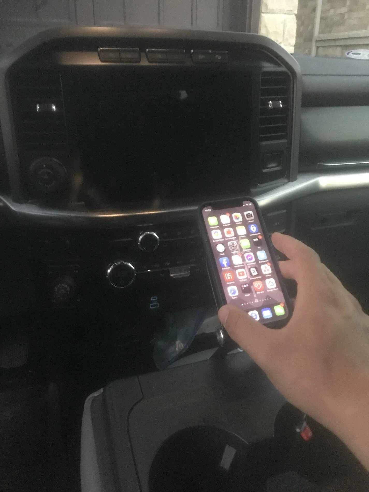 Ford F-150 Lightning My MagSafe Wireless Charging Phone Mount Solution 0B5AFECE-A4E7-4C49-B01A-87D88B8BAAB1