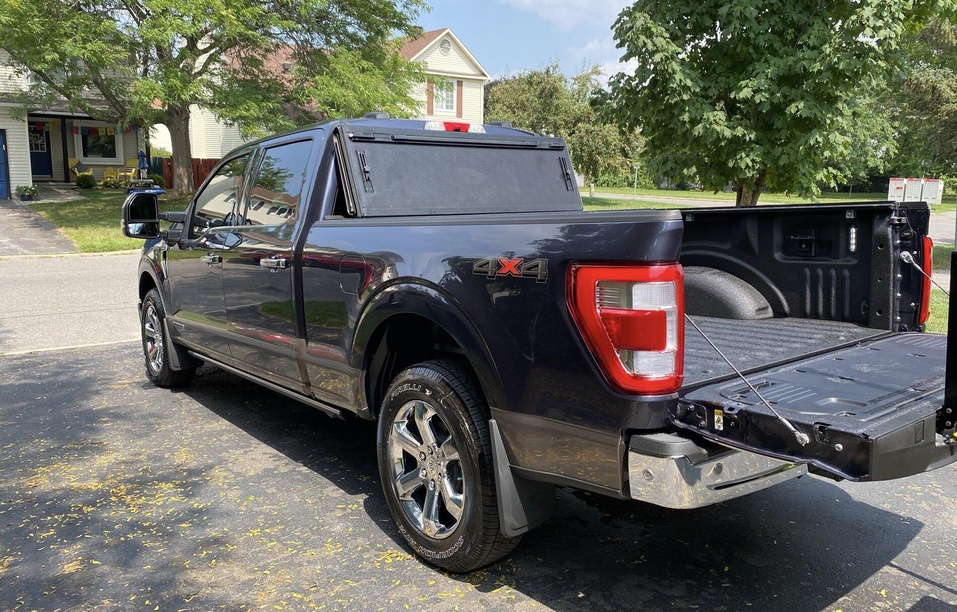 Ford F-150 Lightning Spray-In Liner with tailgate work surface 3047560C-CE0E-46BE-BB4D-87470E5FDD9B