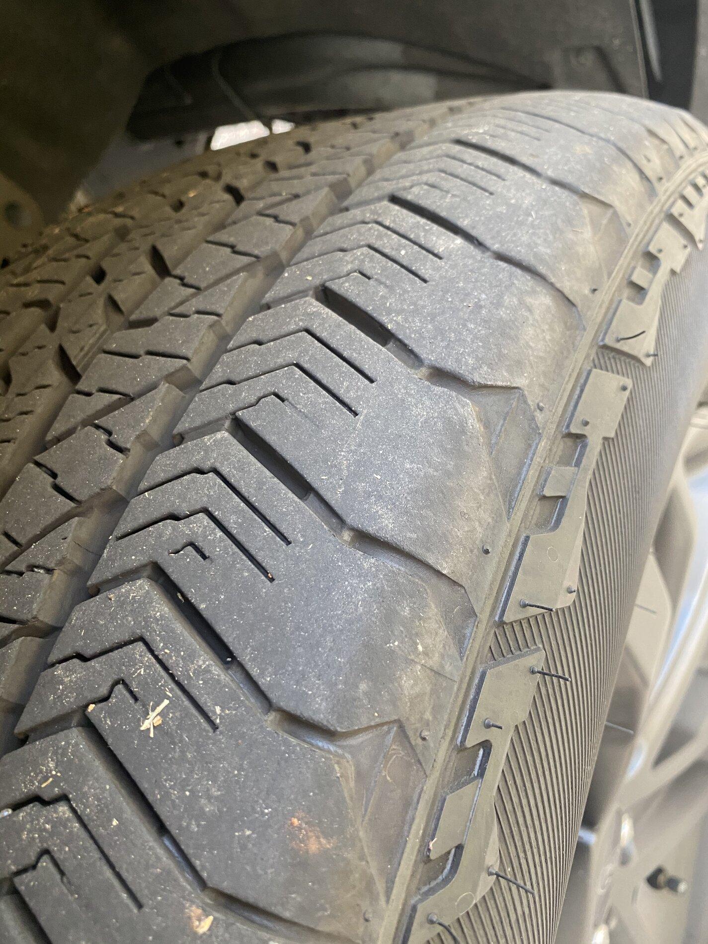 Ford F-150 Lightning F-150 Powerboost tires wearing fast 5B734AE8-7DA7-4BA5-A970-E4E15A9642B8