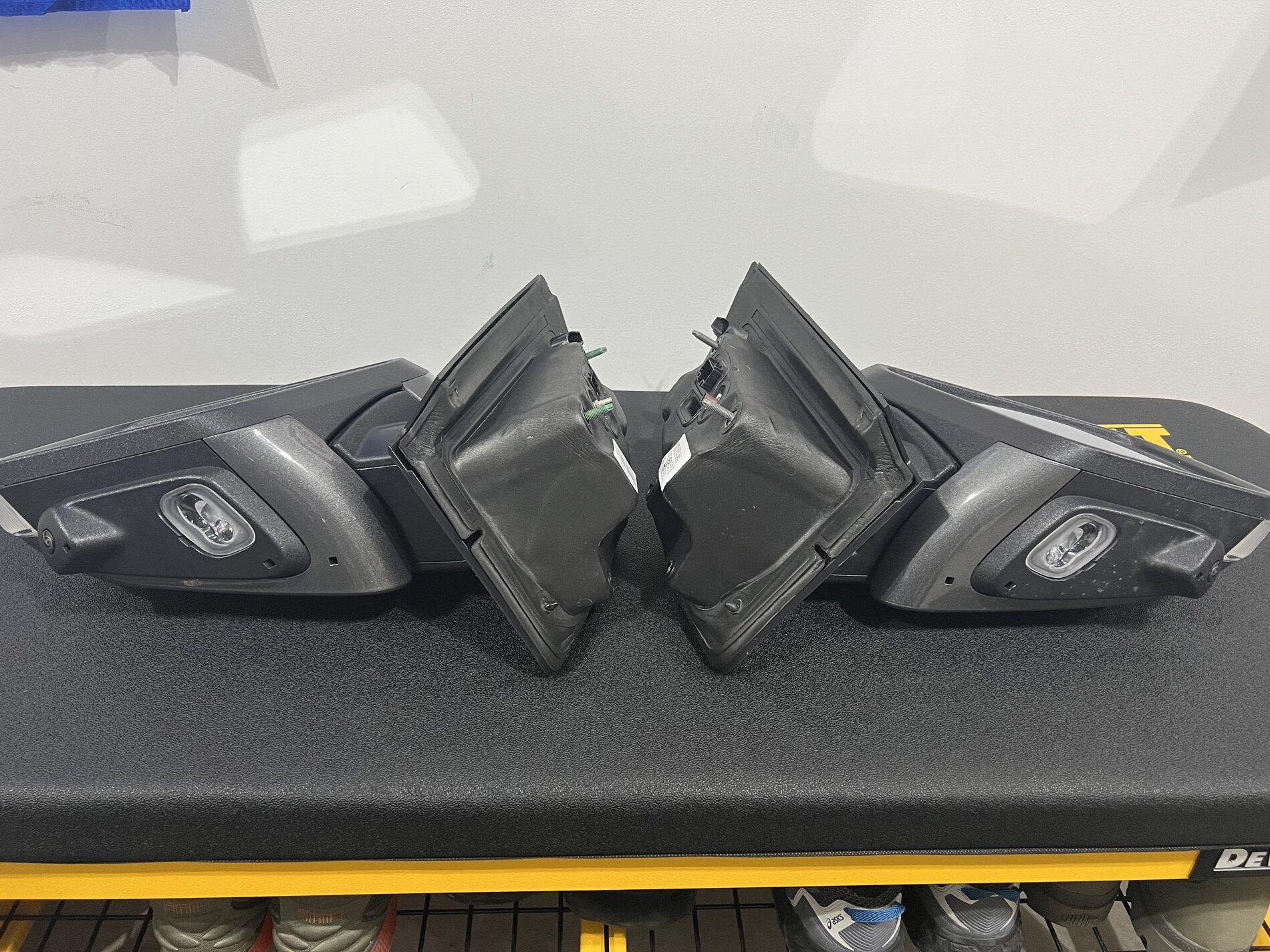 Ford F-150 Lightning 2021 F150 Side Mirrors 60F26F05-8606-4F03-9ED7-EAEB6B47A732