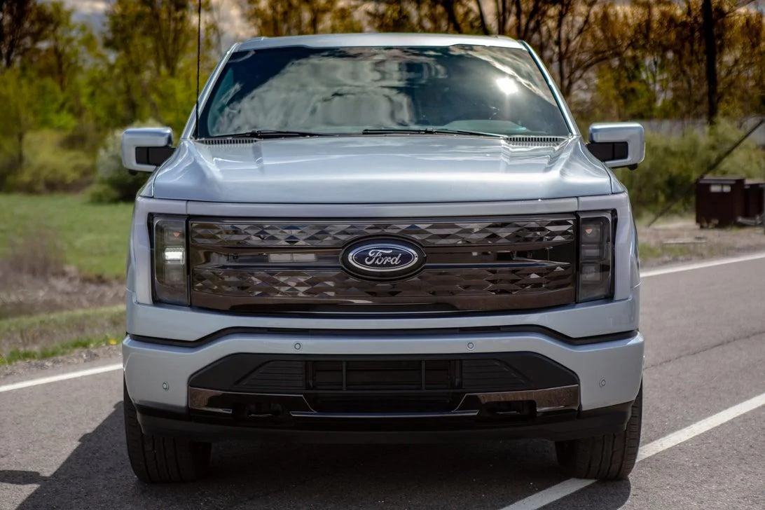 Ford F-150 Lightning ICED BLUE SILVER F-150 Lightning Photos & Club Iced Blue F150 Lightning EV Pickup 1