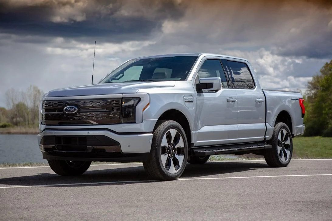 Ford F-150 Lightning ICED BLUE SILVER F-150 Lightning Photos & Club Iced Blue F150 Lightning EV Pickup 11