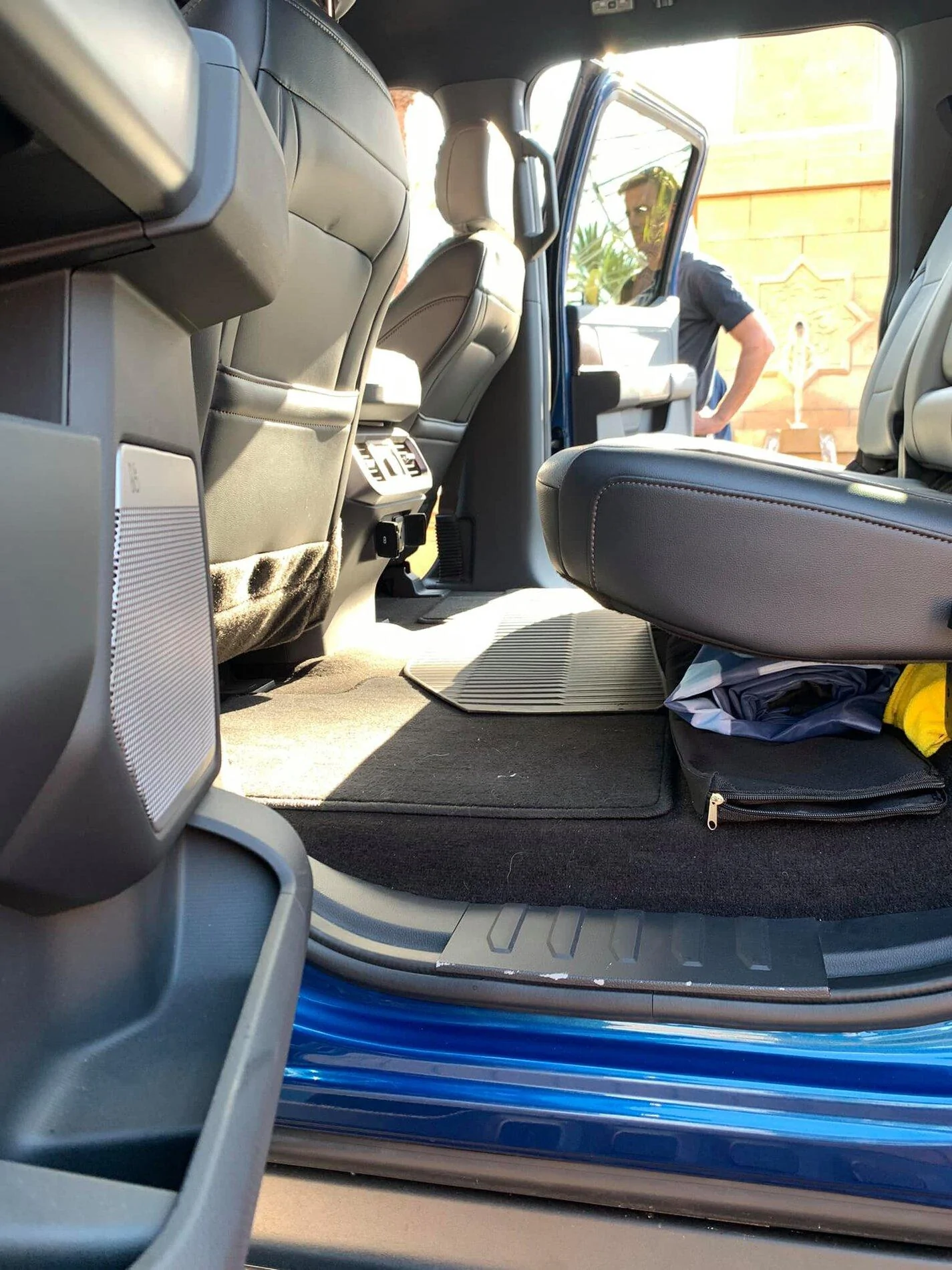 Ford F-150 Lightning ATLAS BLUE F-150 Lightning Photos & Club atlast-blue-f-150-lightning-ev-pickup-7-jpg