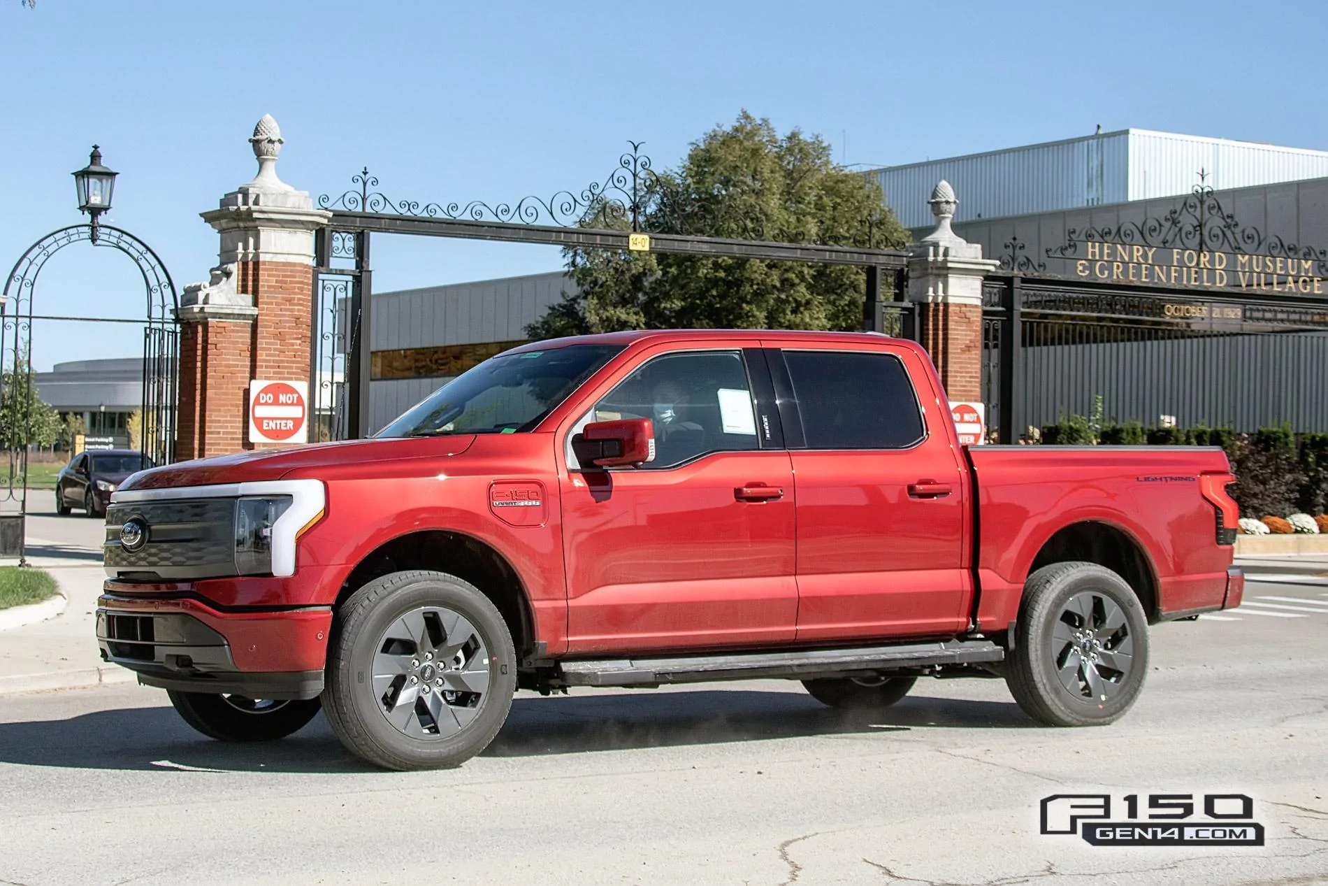 Ford F-150 Lightning RAPID RED F-150 Lightning Photos & Club d-2022-f150-lightning-lariat-ev-pickup-truck-6-jpg