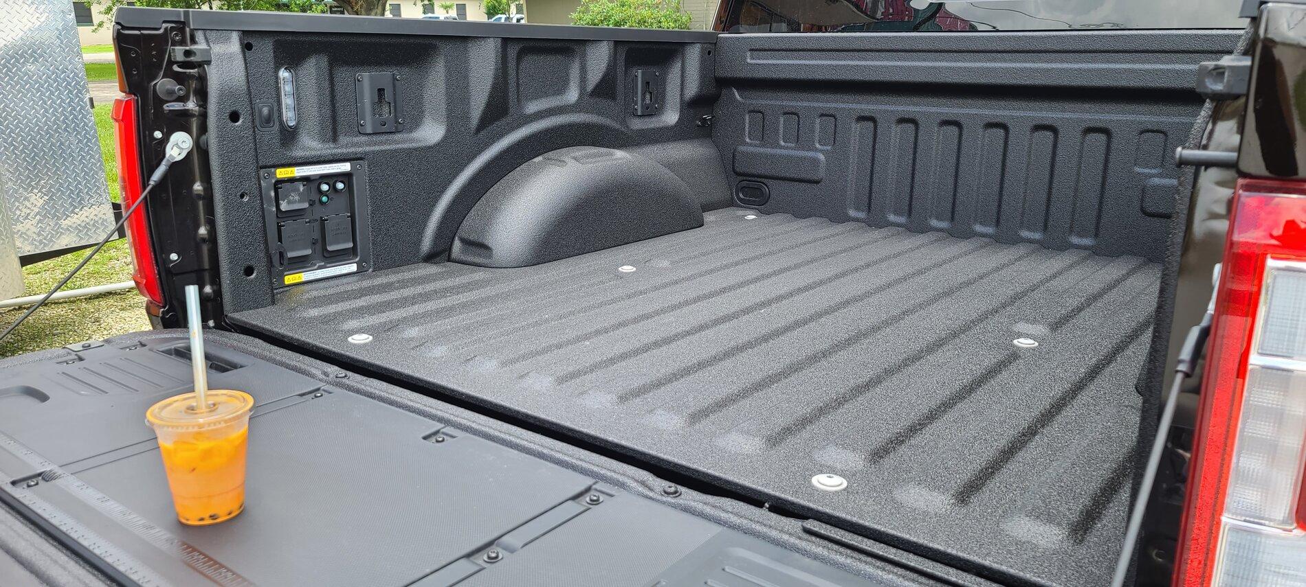 Ford F-150 Lightning Dualiner Bedliners - feedback? 20210526_130646