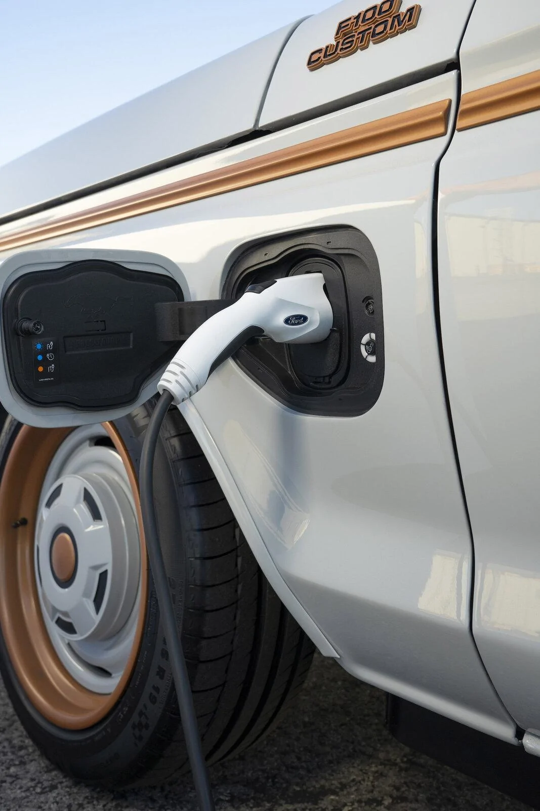 Ford F-150 Lightning Ford Unveils F-100 Eluminator Concept w/ E-Crate Motor (From Mach-E) Now Available For Custom Builds lectric-ford-f-100-eluminator-concept-truck_06-jpg