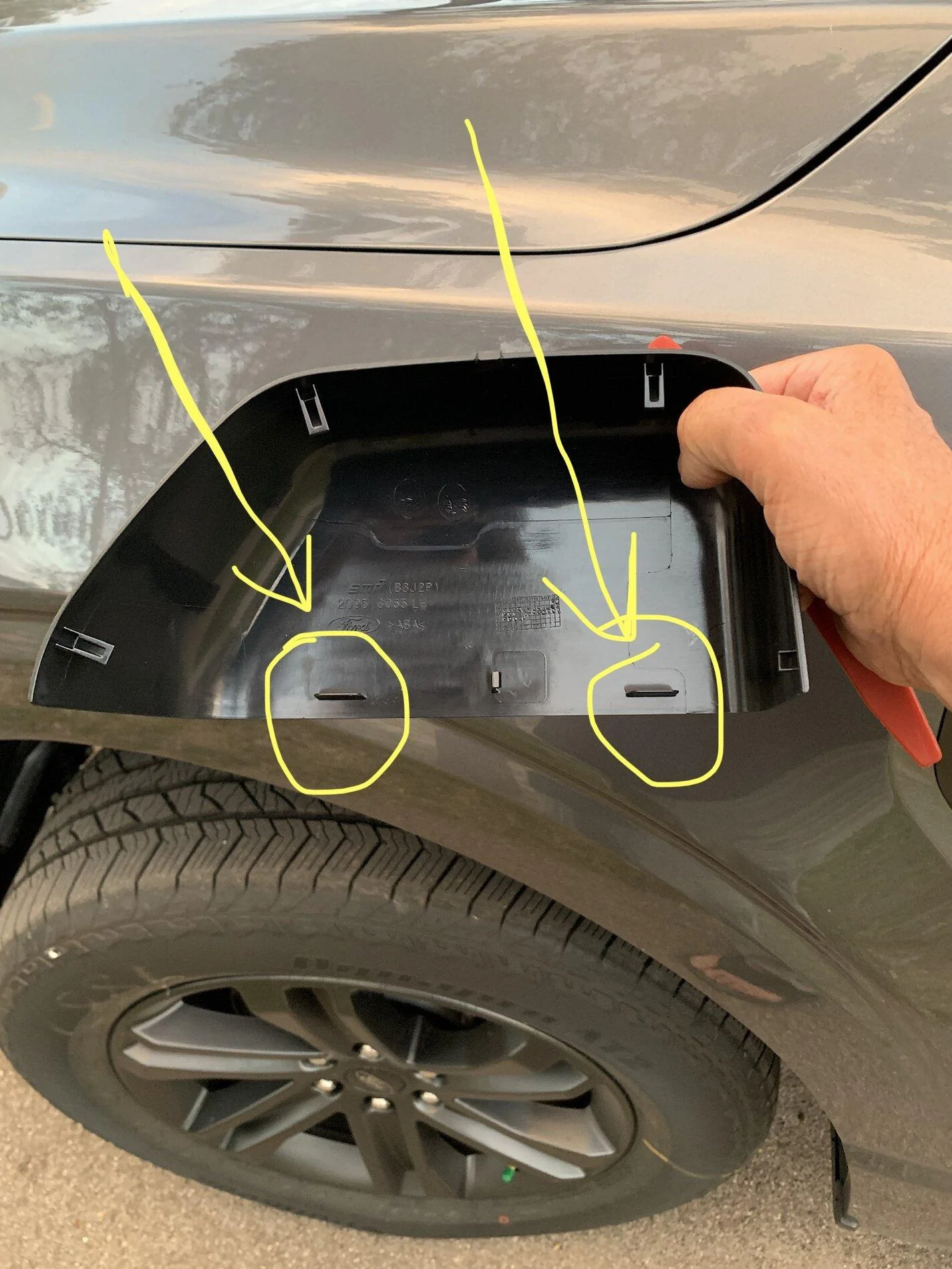 Ford F-150 Lightning Chrome skull caps replacing with black textured, it's a no go skull tabs