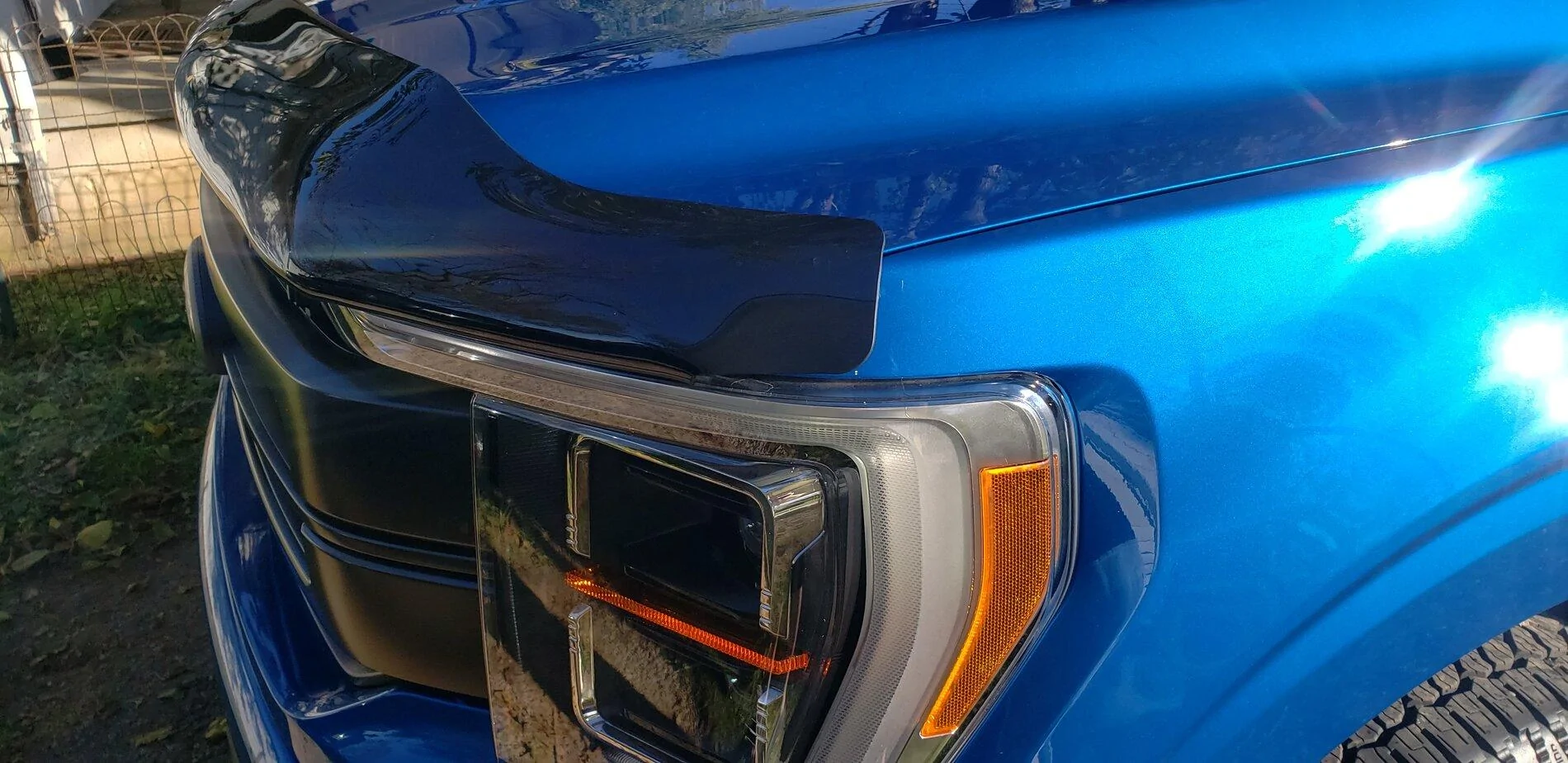 Ford F-150 Lightning Hood "Bug" deflector 20211110_145718