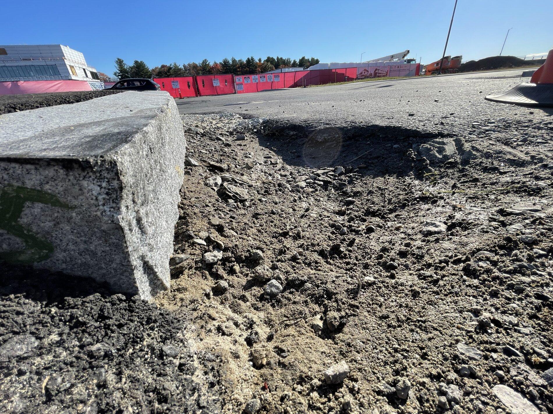 Ford F-150 Lightning Anyone with Platinum takeoff rims looking to part with one? 044F862B-B26A-4B02-A6F7-99FE3C4991A9