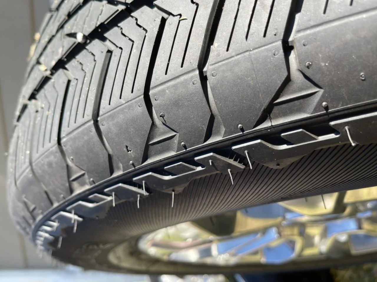 Ford F-150 Lightning Platinum wheels and hankook AT tires C5487D3D-E0E2-481C-B1EE-E612AD9B3520
