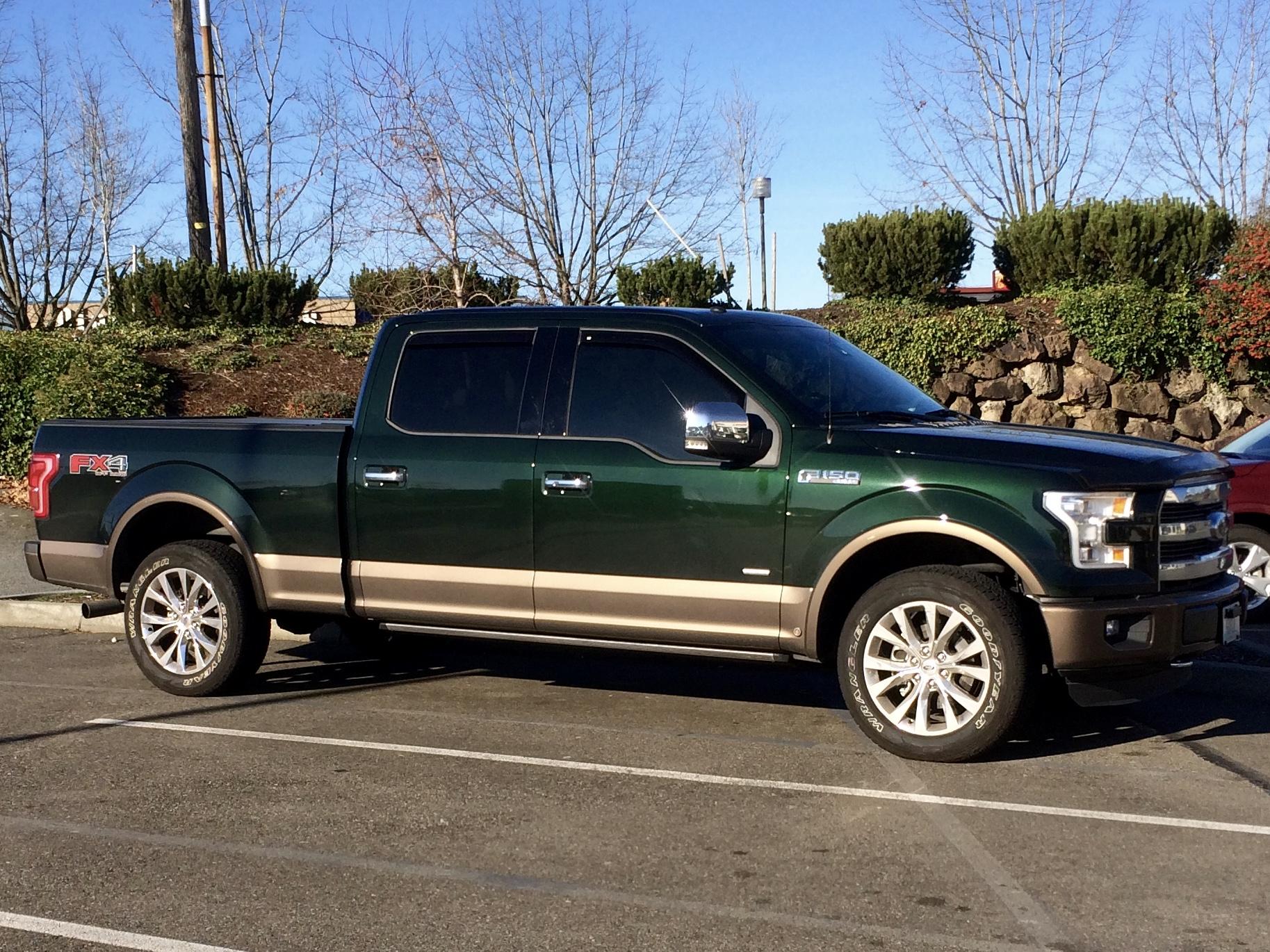 Ford F-150 Lightning 2022 F-150 Lightning Colors Swatch Samples 64759364-C831-4B0F-A2D5-86A0F249CE8B