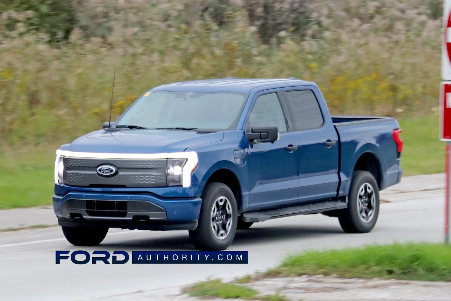 Ford F-150 Lightning ATLAS BLUE F-150 Lightning Photos & Club 2022-F-150-Lightning-XLT-in-Atlas-Blue-On-The-Road-Photos-November-2021-Exterior-002