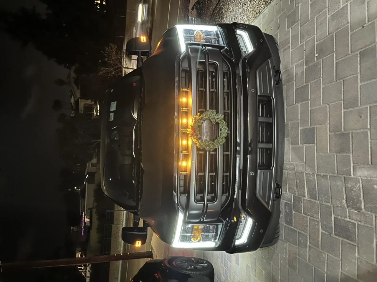 Ford F-150 Lightning Raptor grill lights installed on Lariat A8E36417-29F5-45E7-9EC9-31E87405C604