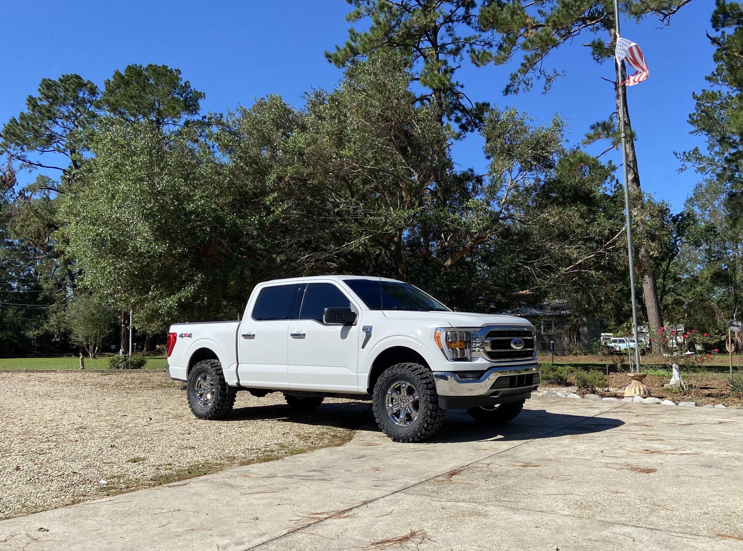 Ford F-150 Lightning Factory Wheels with Aftermarket Tire Thread AC1D2992-5CA0-42C0-A196-A80D2EE890AD