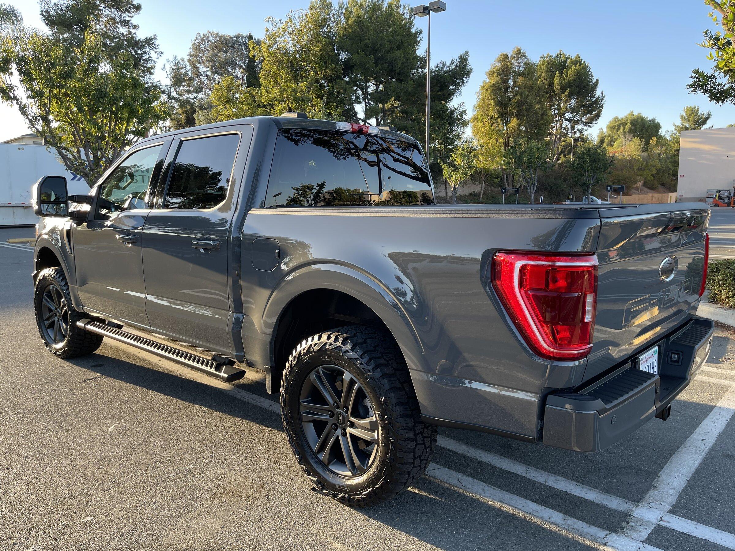 Ford F-150 Lightning Factory Wheels with Aftermarket Tire Thread 62B89026-669E-457B-AC77-9A30177A147D