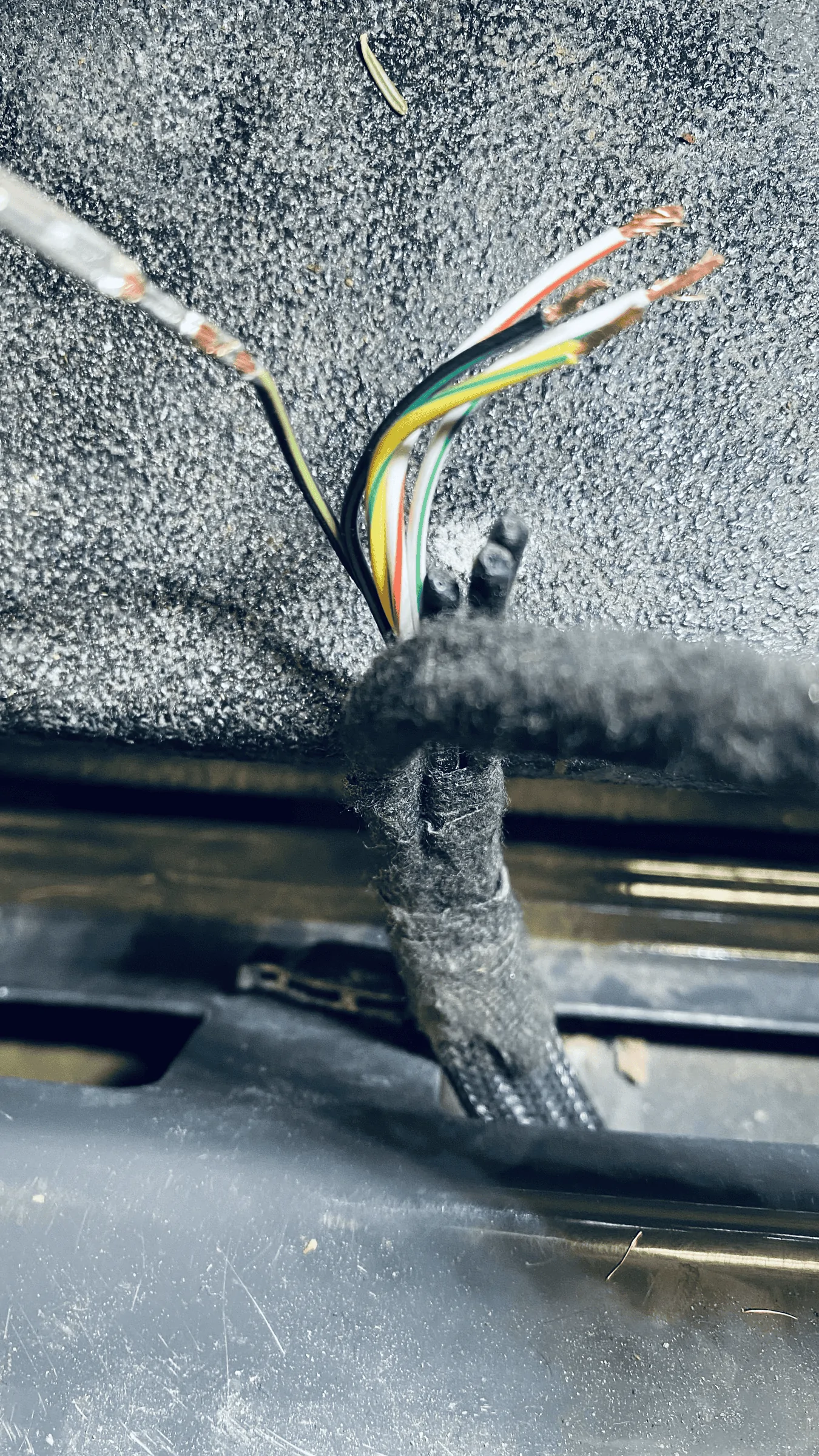Ford F-150 Lightning Request: 12 Pin Wiring Diagram - Rear Tailgate Locks tempImageMZHGXU