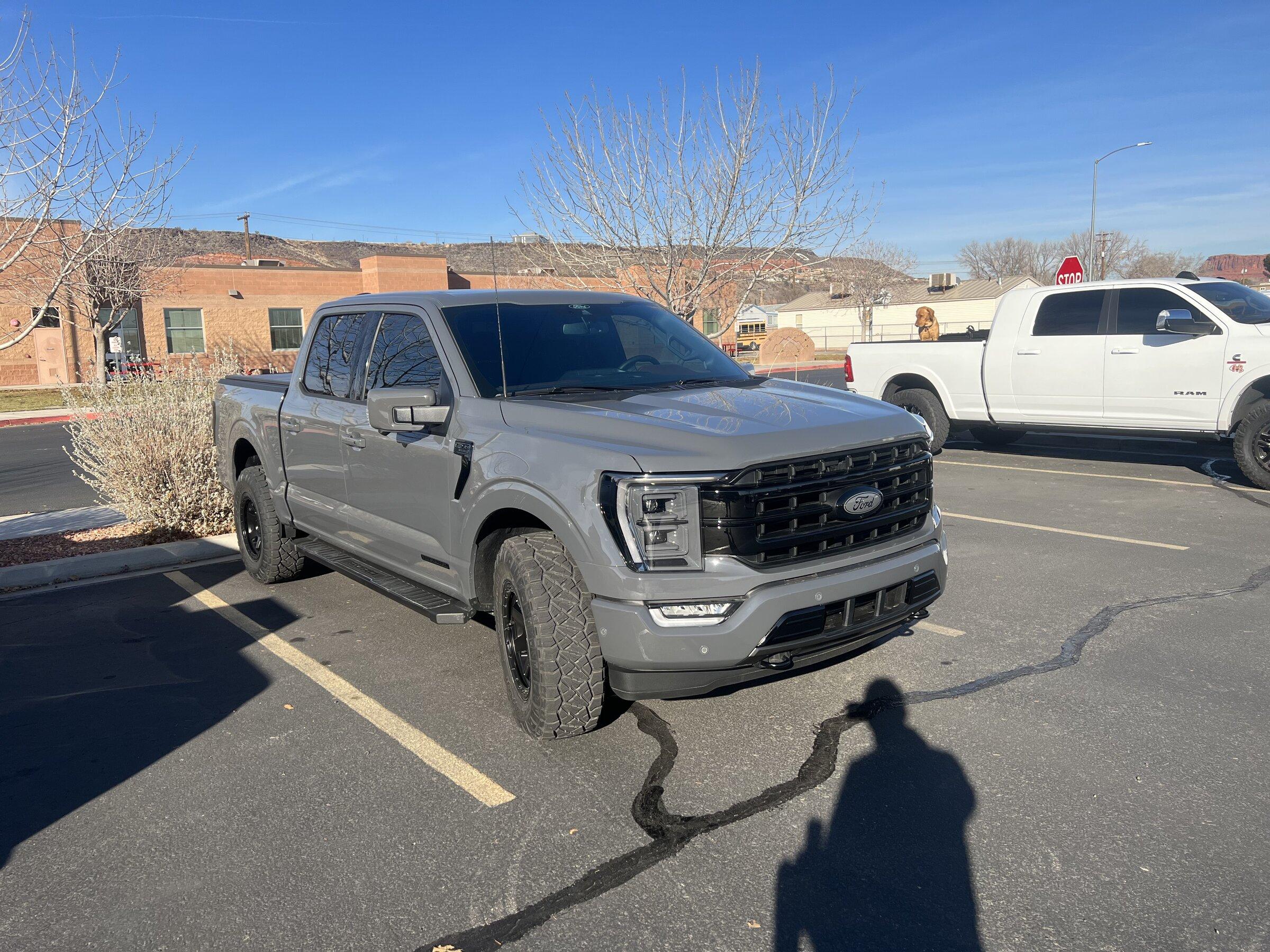 Ford F-150 Lightning Color Matched Headlights & Taillights + Blacked Out Grill & Vents on Lariat A9C5AC74-4E1F-4B4F-9529-3BF6D26CFE7A