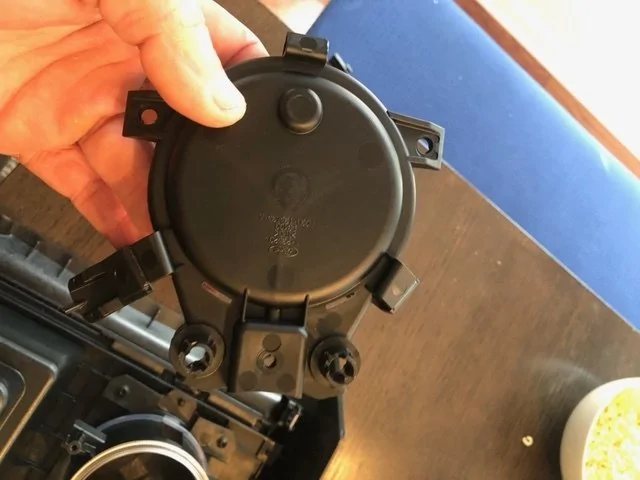 Ford F-150 Lightning Cup holder light installation/media bin light/glove box light image9_201461504cccfbd4b23cb05d0dffc81121d73e1