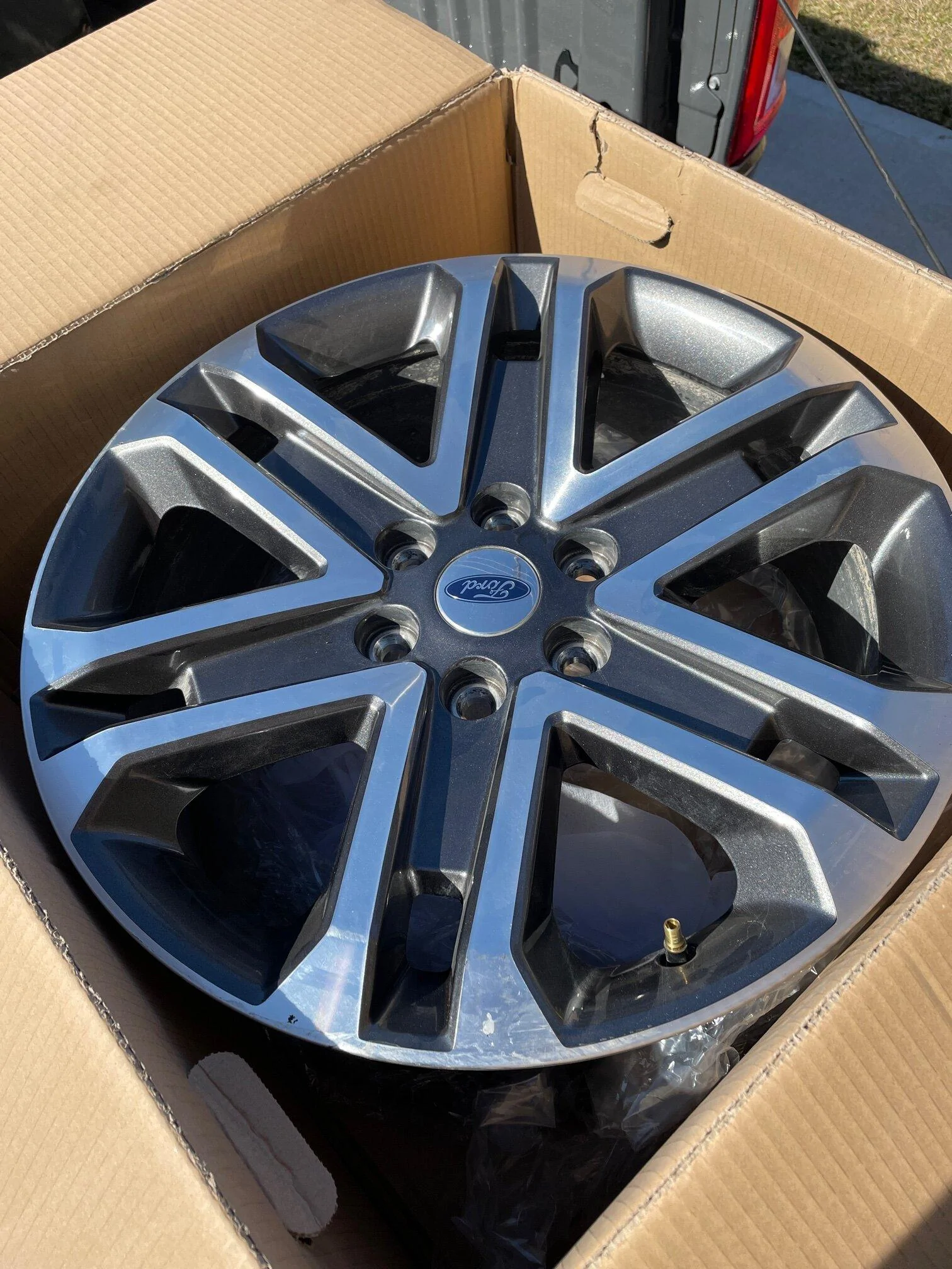 Ford F-150 Lightning 20" STX - RIMS ONLY IMG_6258