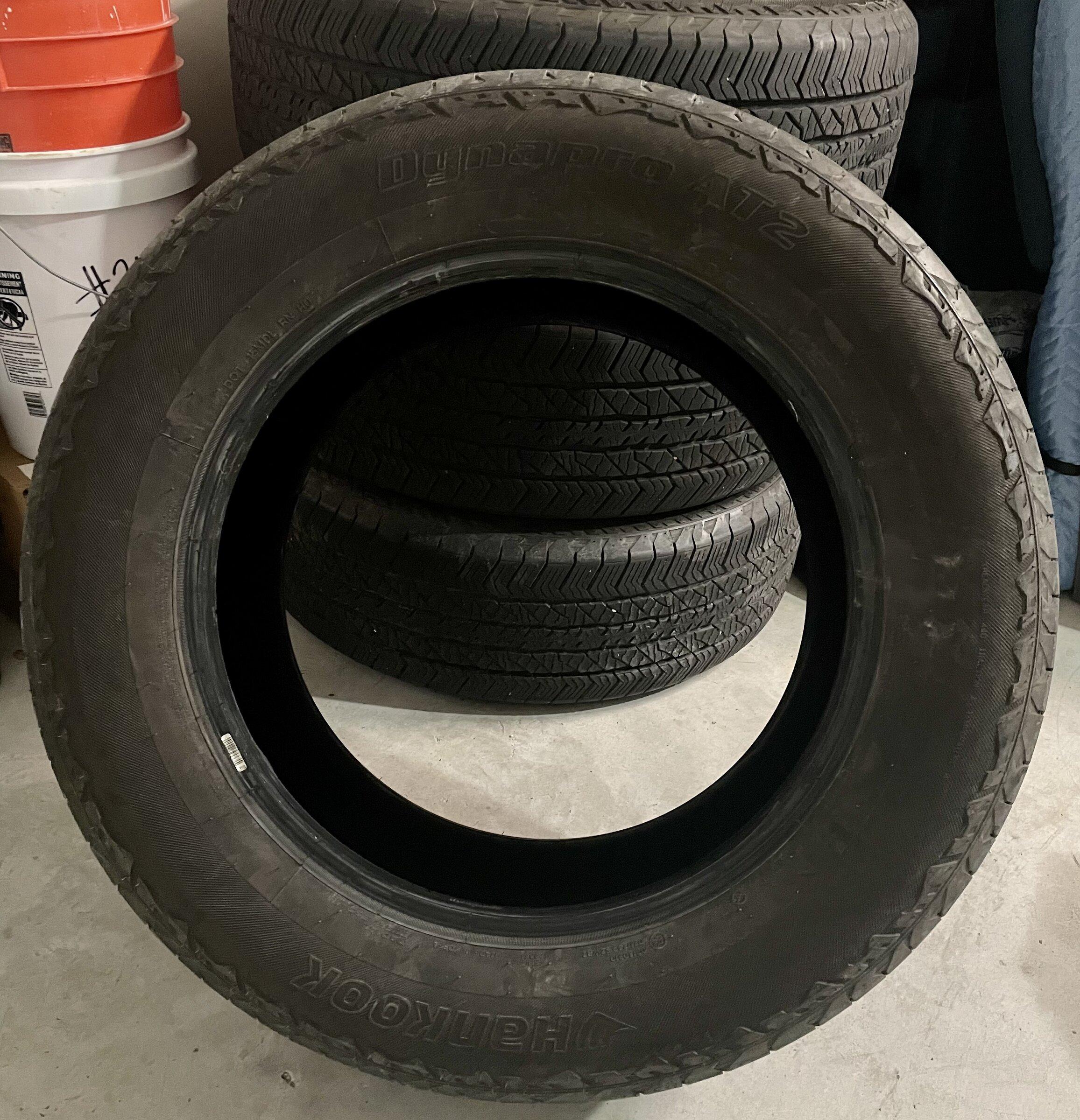 Ford F-150 Lightning Hankook Dynapro AT2 275/60/20 DBA87762-1EF9-4B95-97DC-68C397113F01