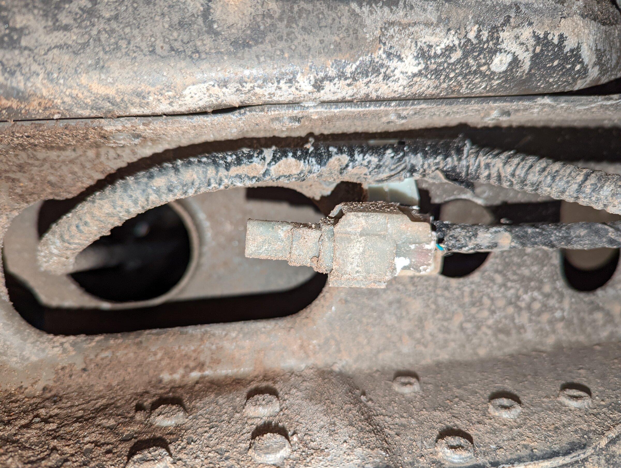 Ford F-150 Lightning Plug identification PXL_20220209_214910975