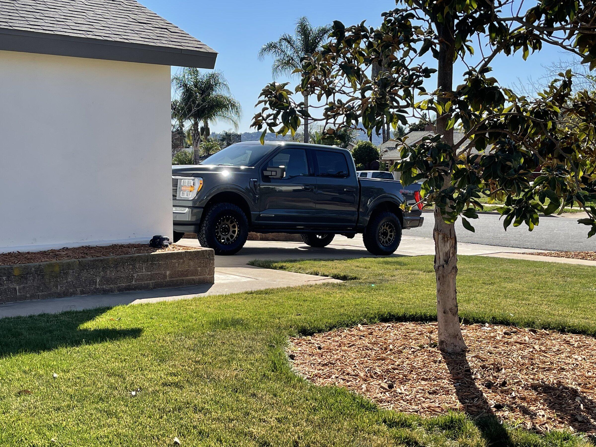 Ford F-150 Lightning Journey of getting some new wheels. 08A78F70-FC37-419B-9577-A0DF6467D132