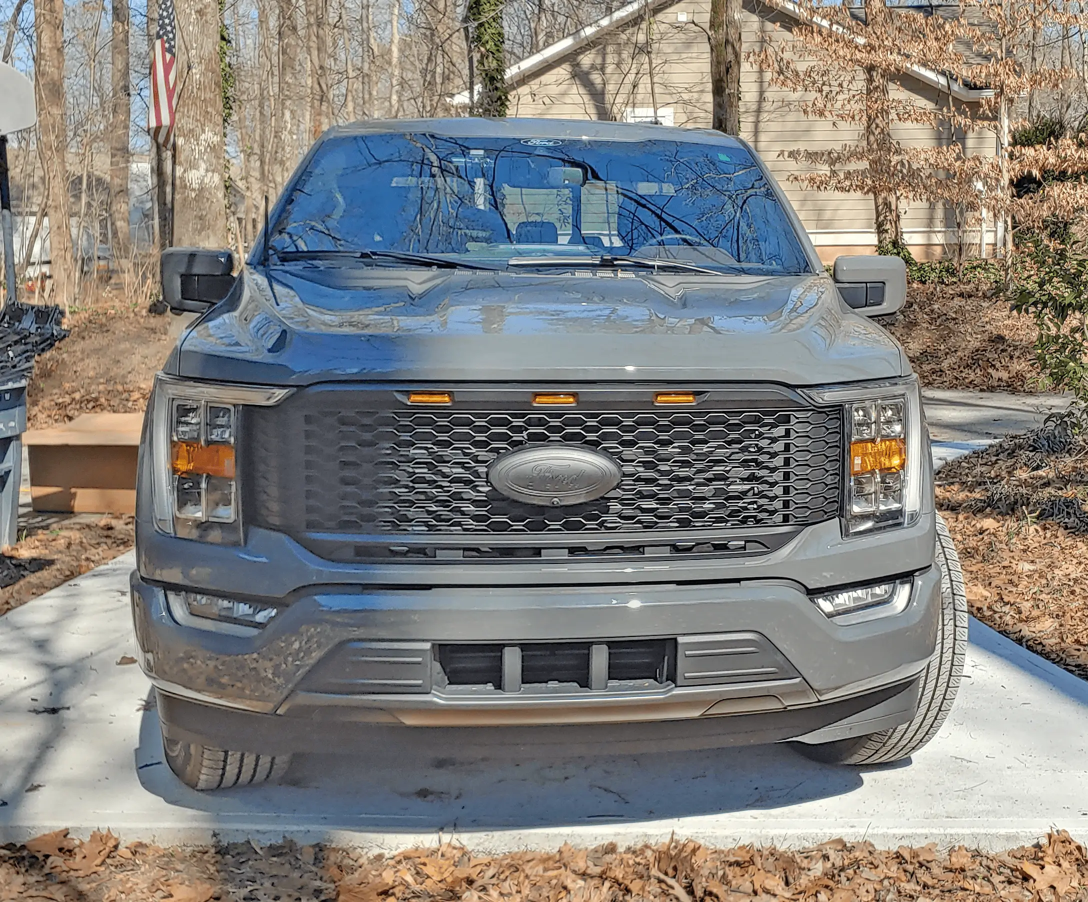 Ford F-150 Lightning Replaced my Lariat Sport Grille with "Raptorish" Grille New Grill
