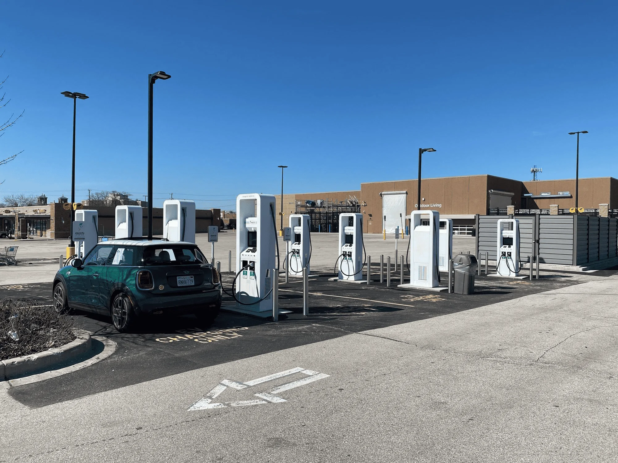 Ford F-150 Lightning Electrify America Exec Addresses Need for Stations to Accommodate EVs with Trailers 1645140928602