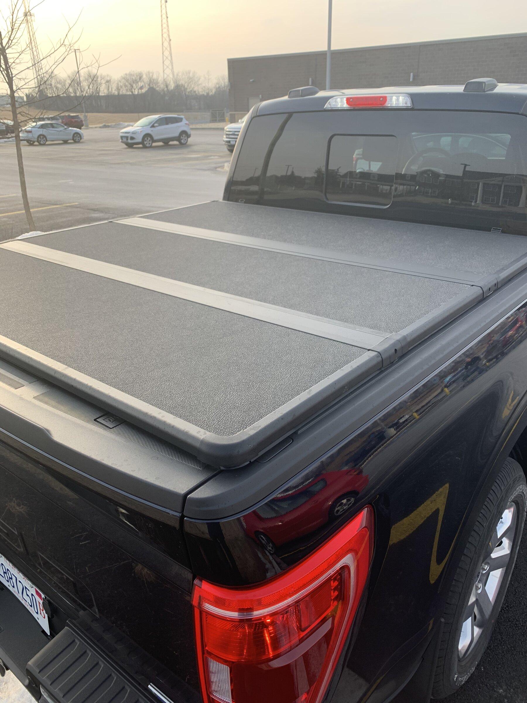 Ford F-150 Lightning Solid Fold 2.0 (New in Box) E4419697-6C3B-4165-898C-20533FCAB73C