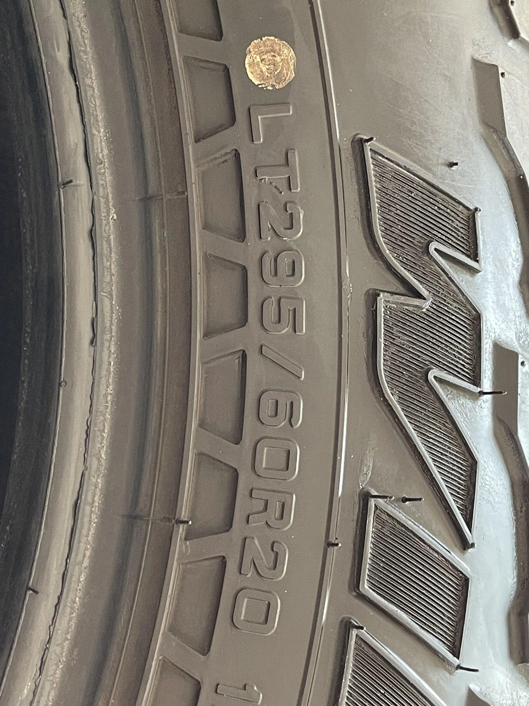 Ford F-150 Lightning FALKEN AT3W 295/60/R20 FEEBEA12-7939-43D4-90D0-CB30C9C0ADC7