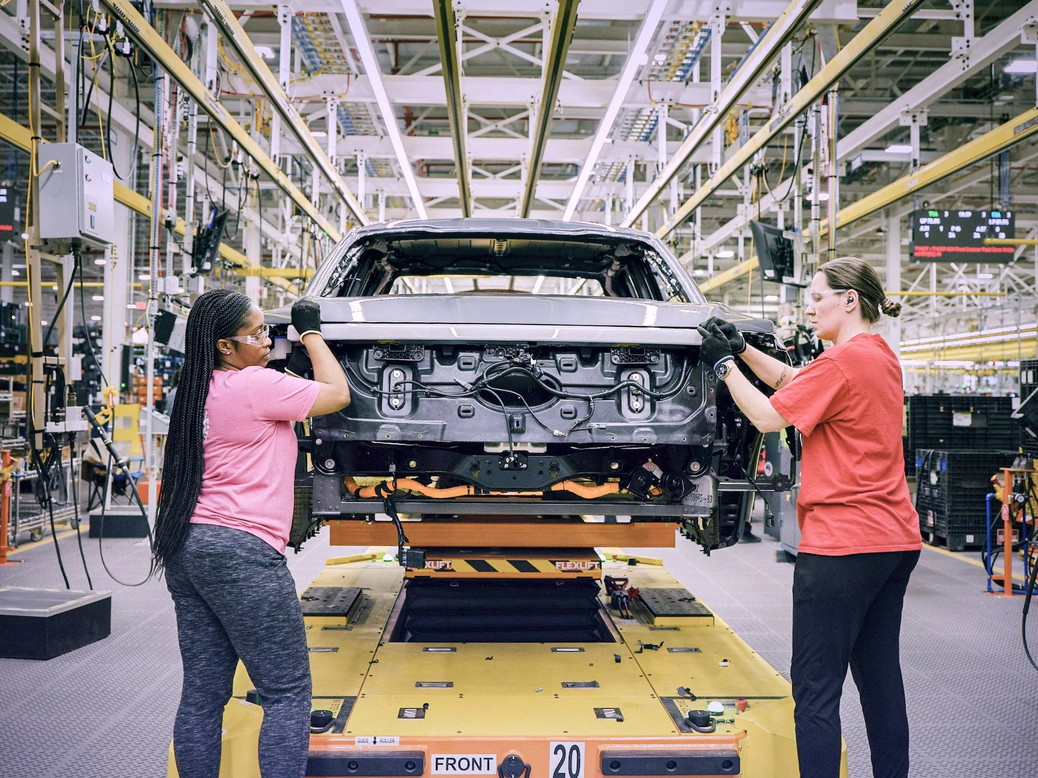 Ford F-150 Lightning 👷🏼♂️ Today Marks the Production Start For F-150 Lightning Trucks! -- Photos & Videos Rouge Electric Vehicle Center_17_ Shemika Winston