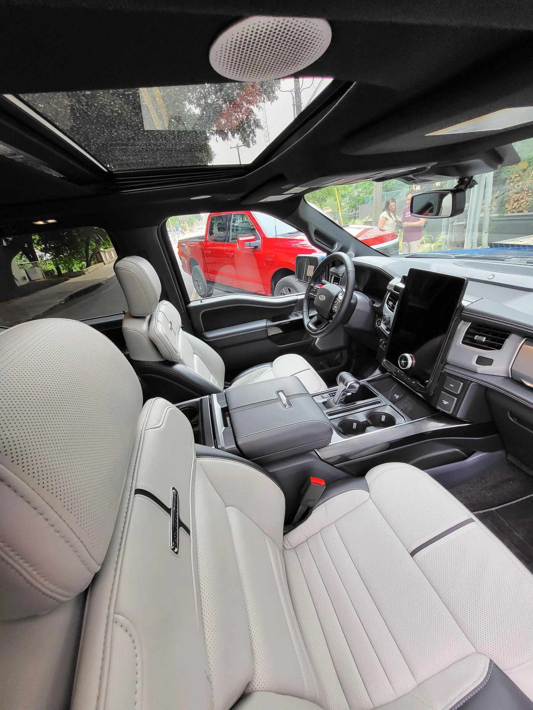 Ford F-150 Lightning Photos of Lightning Platinum interior & San Antonio event 20220506_085023