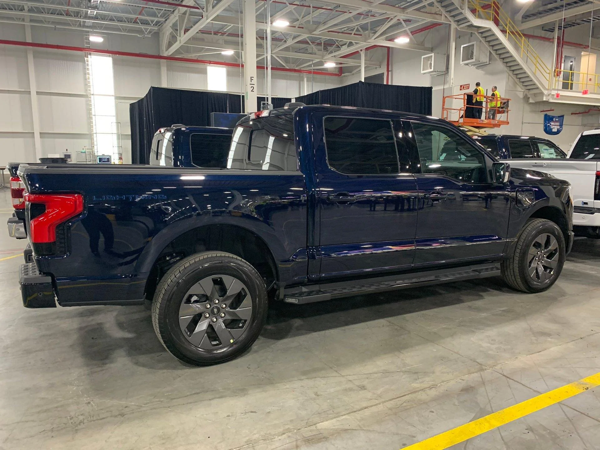 Ford F-150 Lightning ANTIMATTER BLUE F-150 Lightning Photos & Club Antimatter Blue F150 Lightning Picku