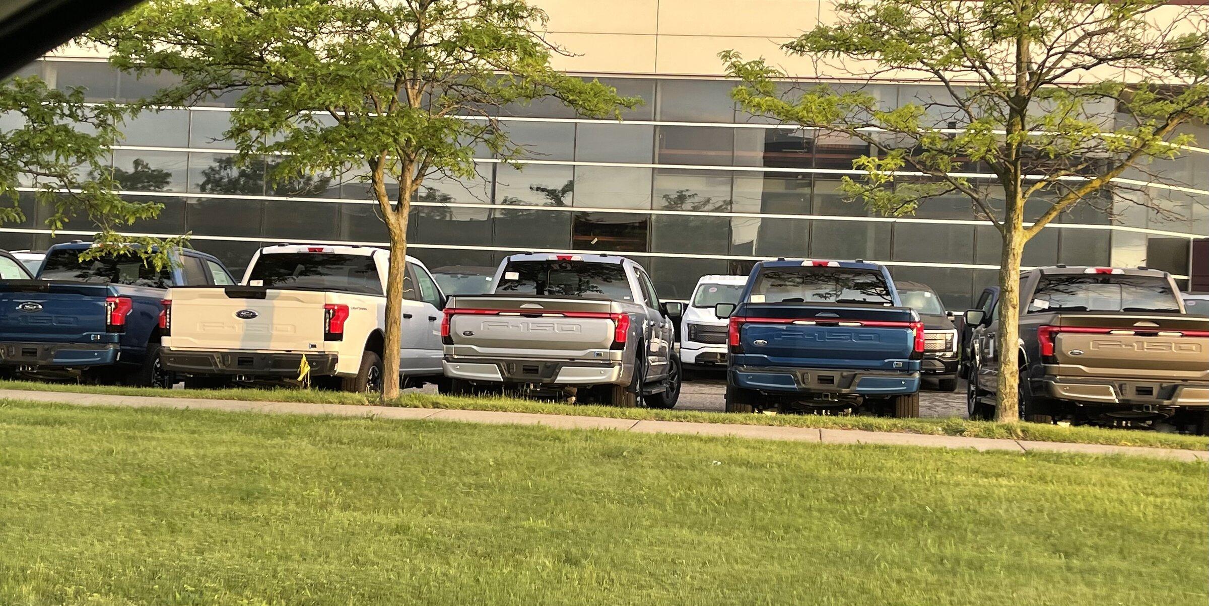 Ford F-150 Lightning My build date just moved another month later.... anyone else? 5E47273C-28FE-4377-83ED-DF378BDC8198