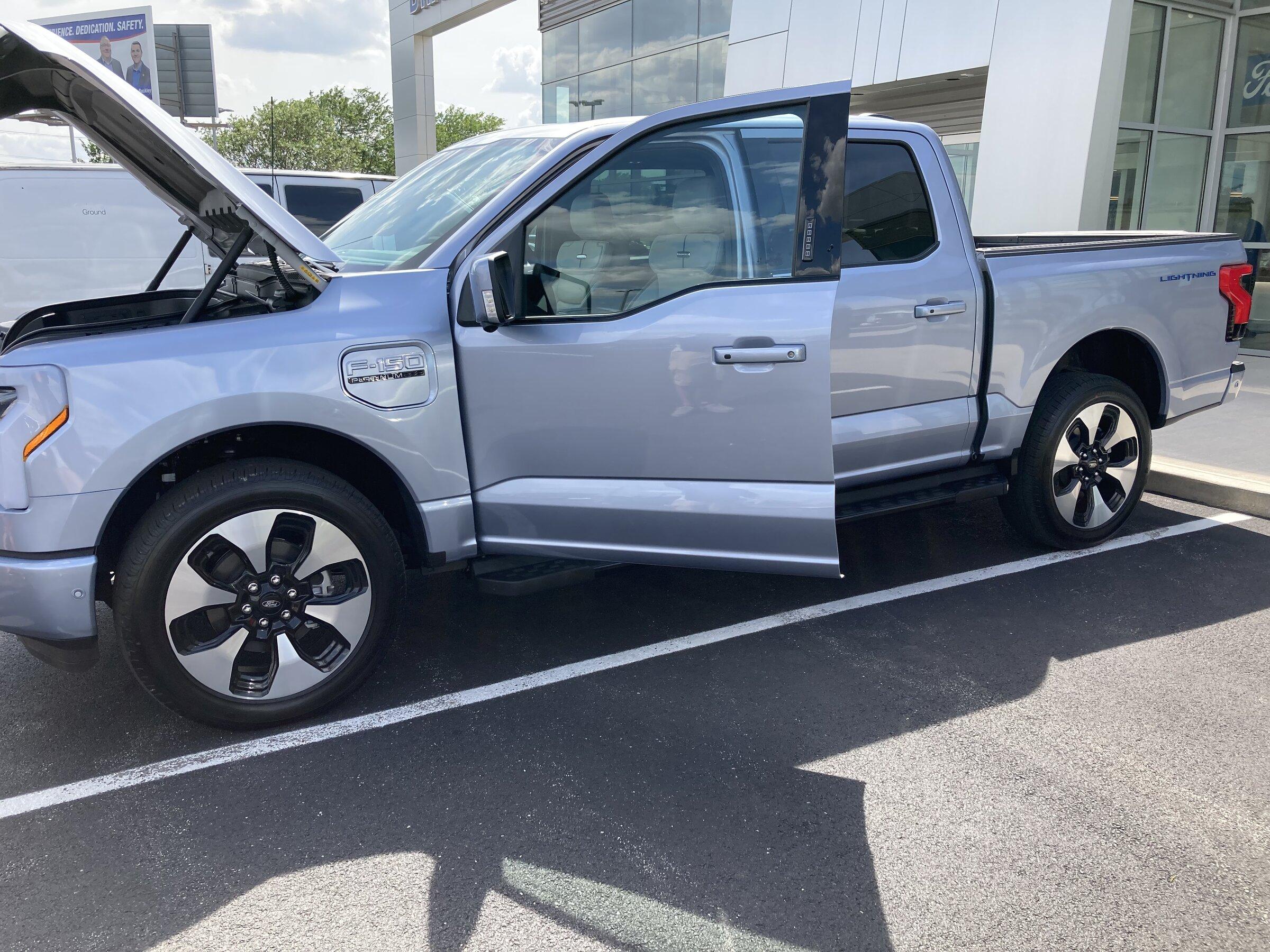 Ford F-150 Lightning ICED BLUE SILVER F-150 Lightning Photos & Club 499E49F1-A13E-4D97-8C3C-3C8CBA7EC2E7