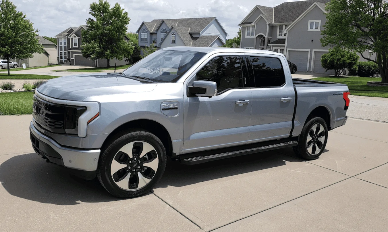 Ford F-150 Lightning ICED BLUE SILVER F-150 Lightning Photos & Club 1654718393763