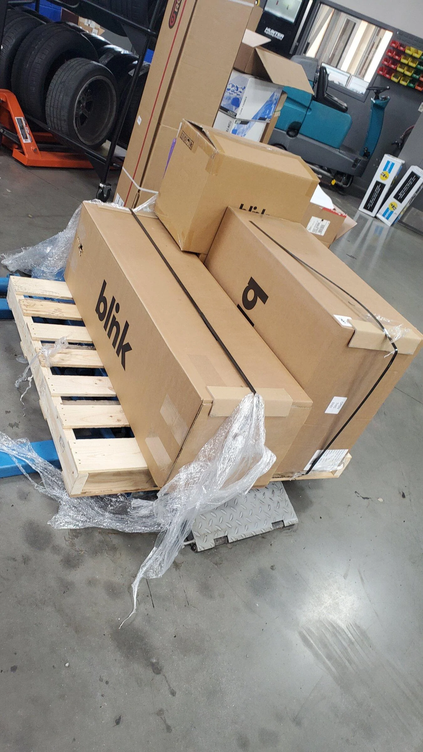 Ford F-150 Lightning SEMA opening eyes! 20220520_084349