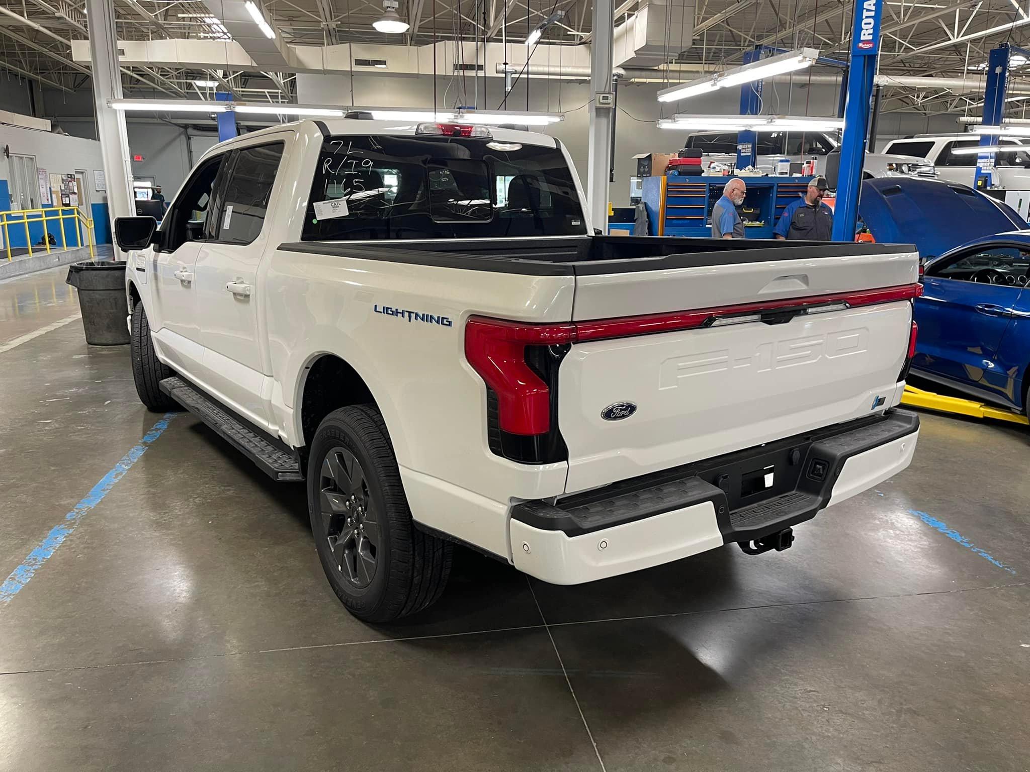 Ford F-150 Lightning STAR WHITE F-150 Lightning Photos & Club Star White Lightning EV Pickup1