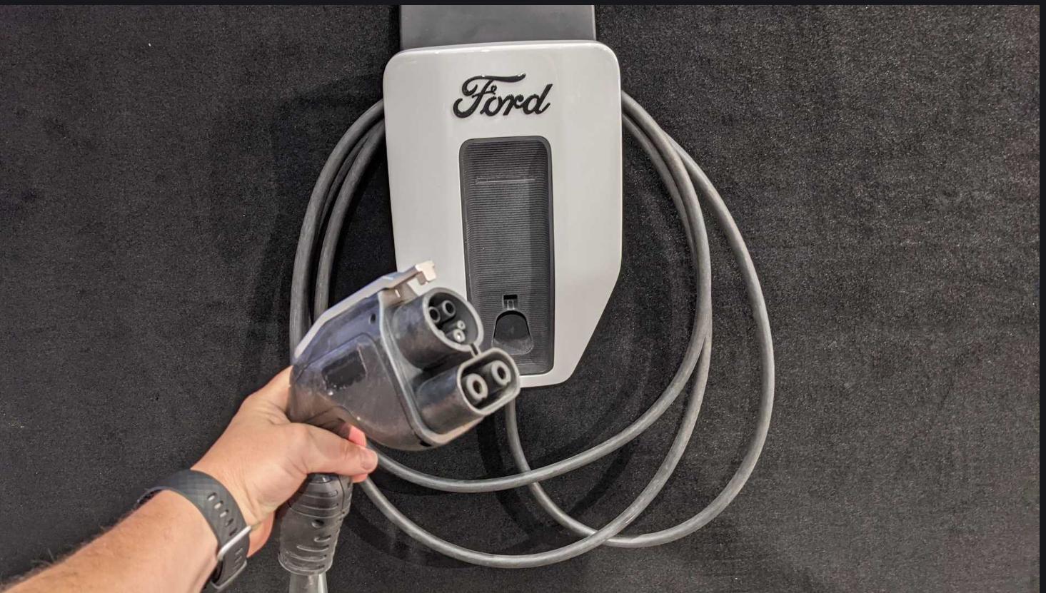 Ford F-150 Lightning Using FCSP With Other EVs 2A7CF0BD-A5CA-4770-B541-CEEBFA6FE7A5