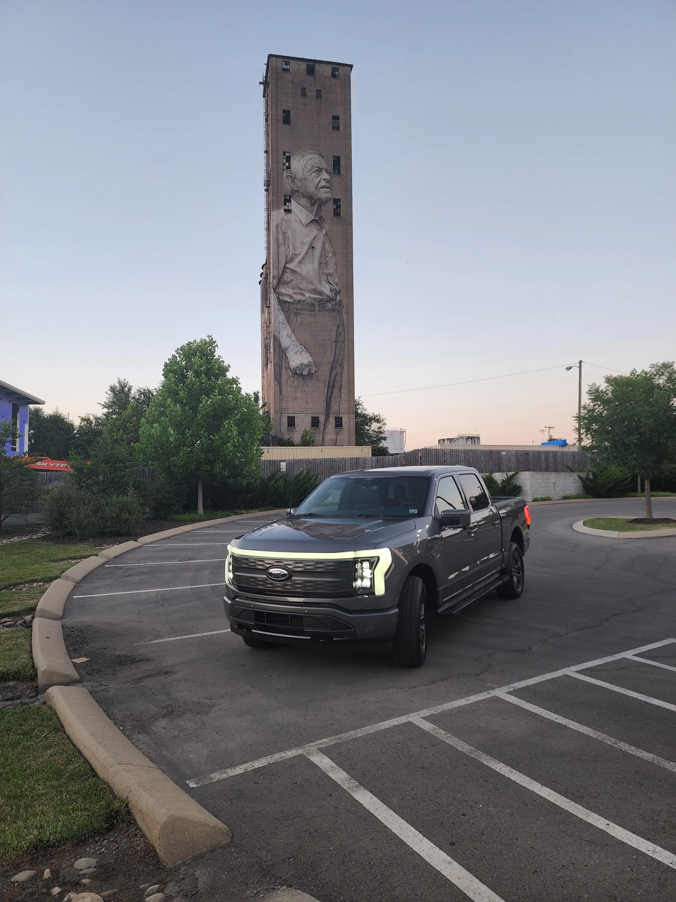 Ford F-150 Lightning CARBONIZED GRAY F-150 Lightning Photos & Club 20220629_200852
