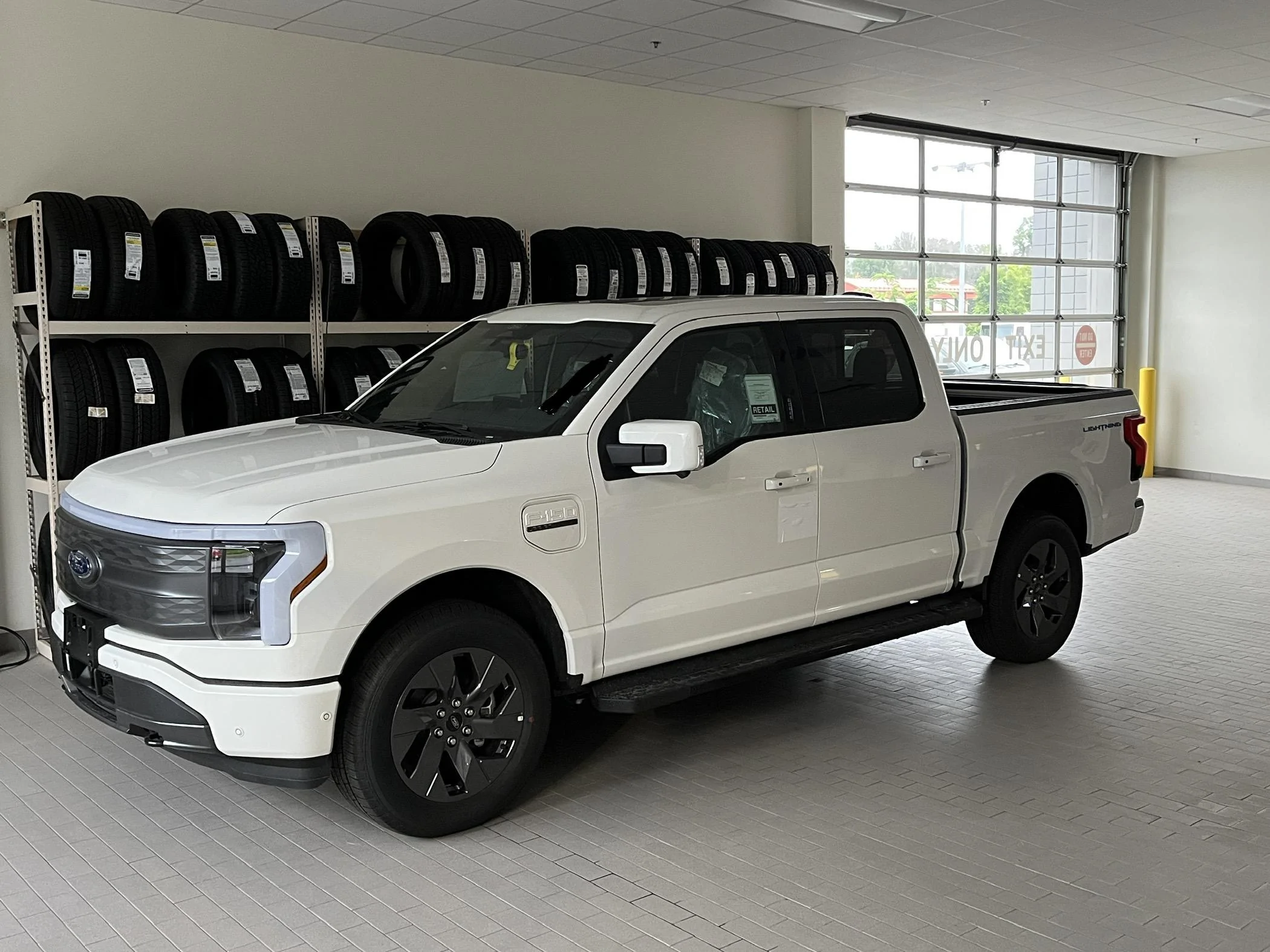 Ford F-150 Lightning ✅ 5/9 Lightning Build Week Group 8BAEAE72-A39B-41BB-ADD4-246185DBD593