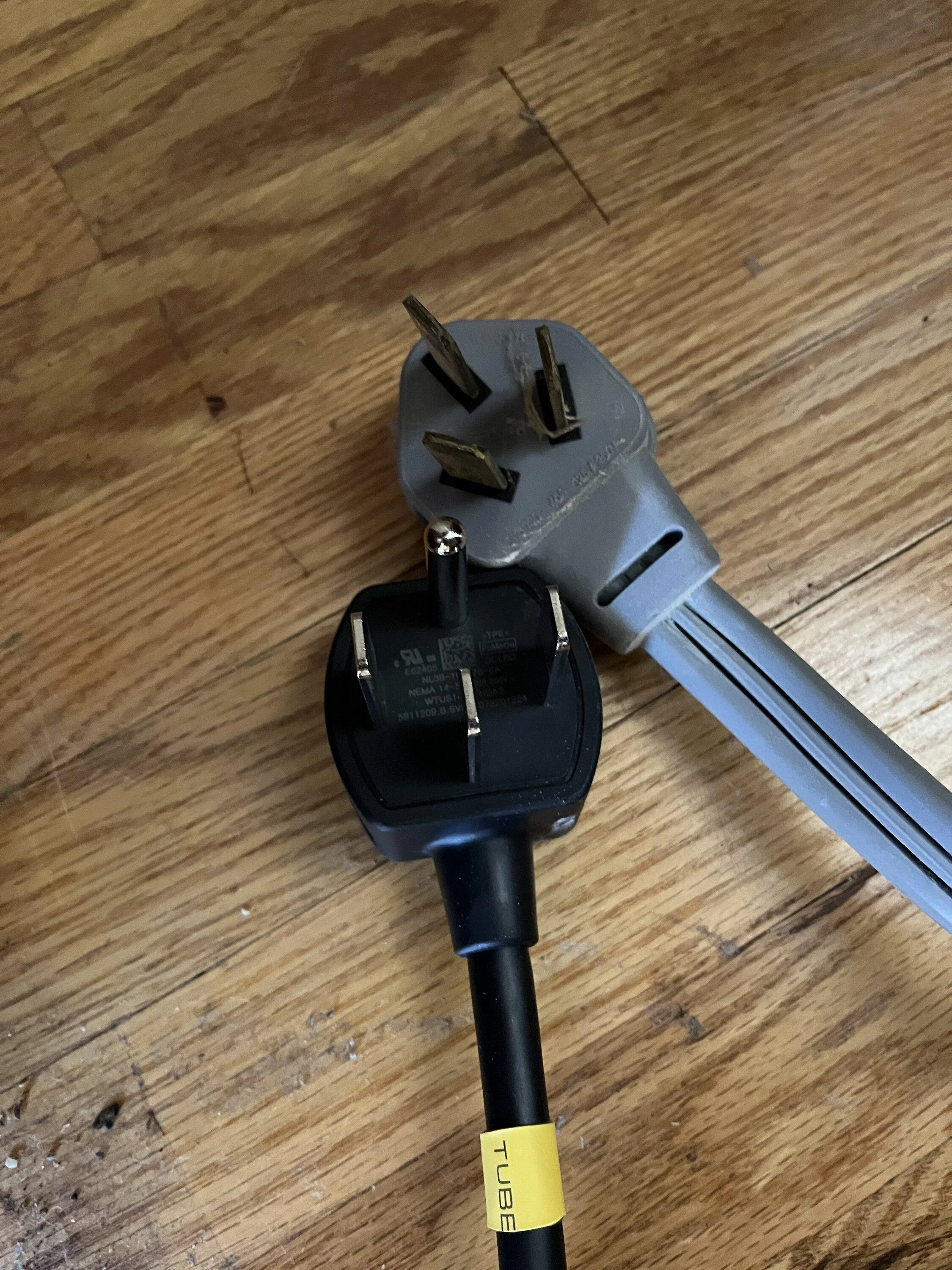 Ford F-150 Lightning Adapter to use 240v Stove outlet for charging? 2C88A56C-0408-4535-AB74-7D0BF1ECE3BC