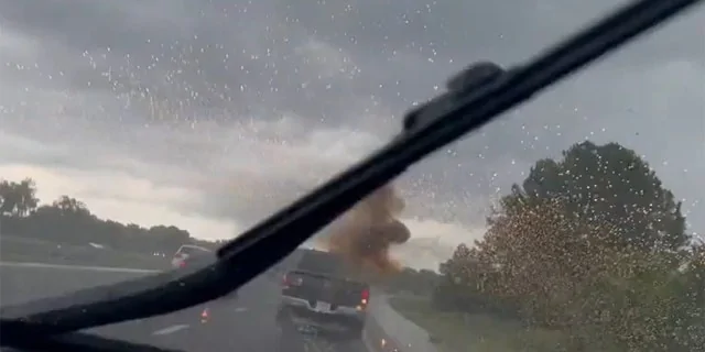 Ford F-150 Lightning Lightning for the win! strike-1